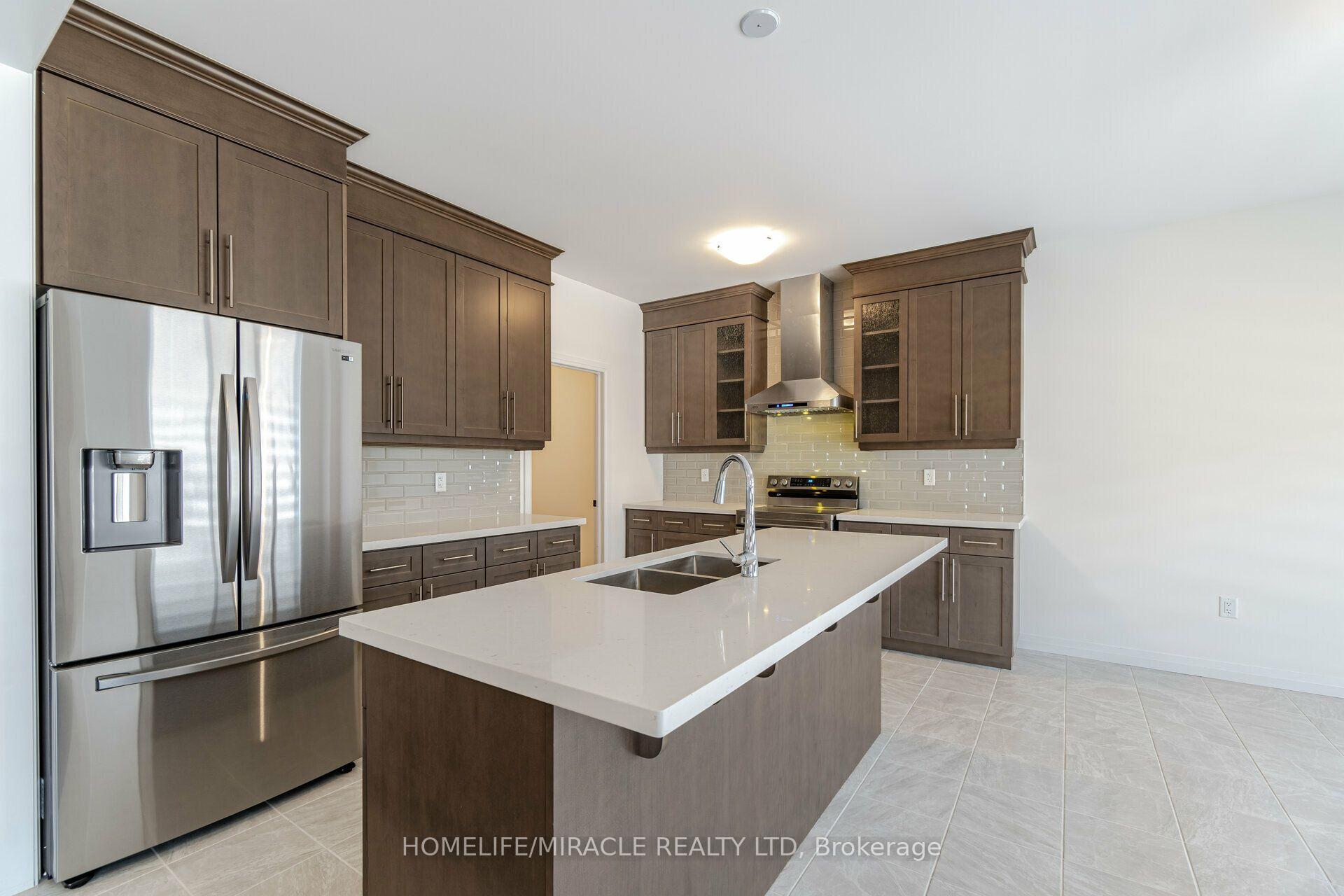 Photo 16 of 105 Court Drive, Brant, Paris — HOMEH