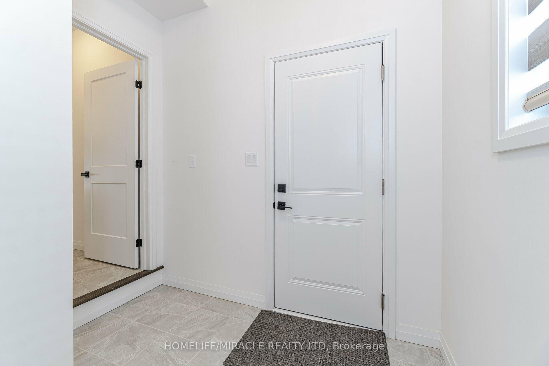 Photo 25 of 105 Court Drive, Brant, Paris — HOMEH