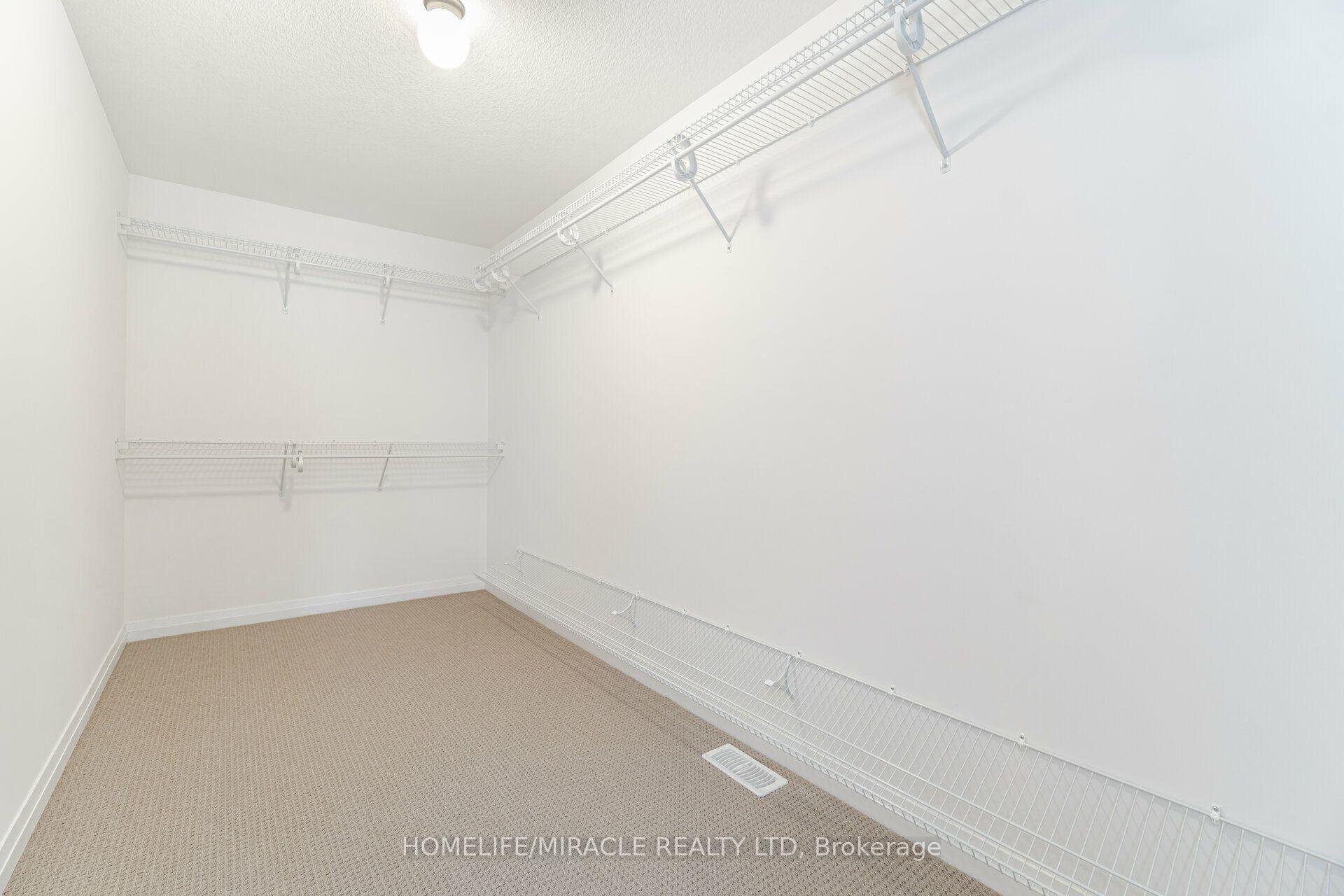 Photo 37 of 105 Court Drive, Brant, Paris — HOMEH