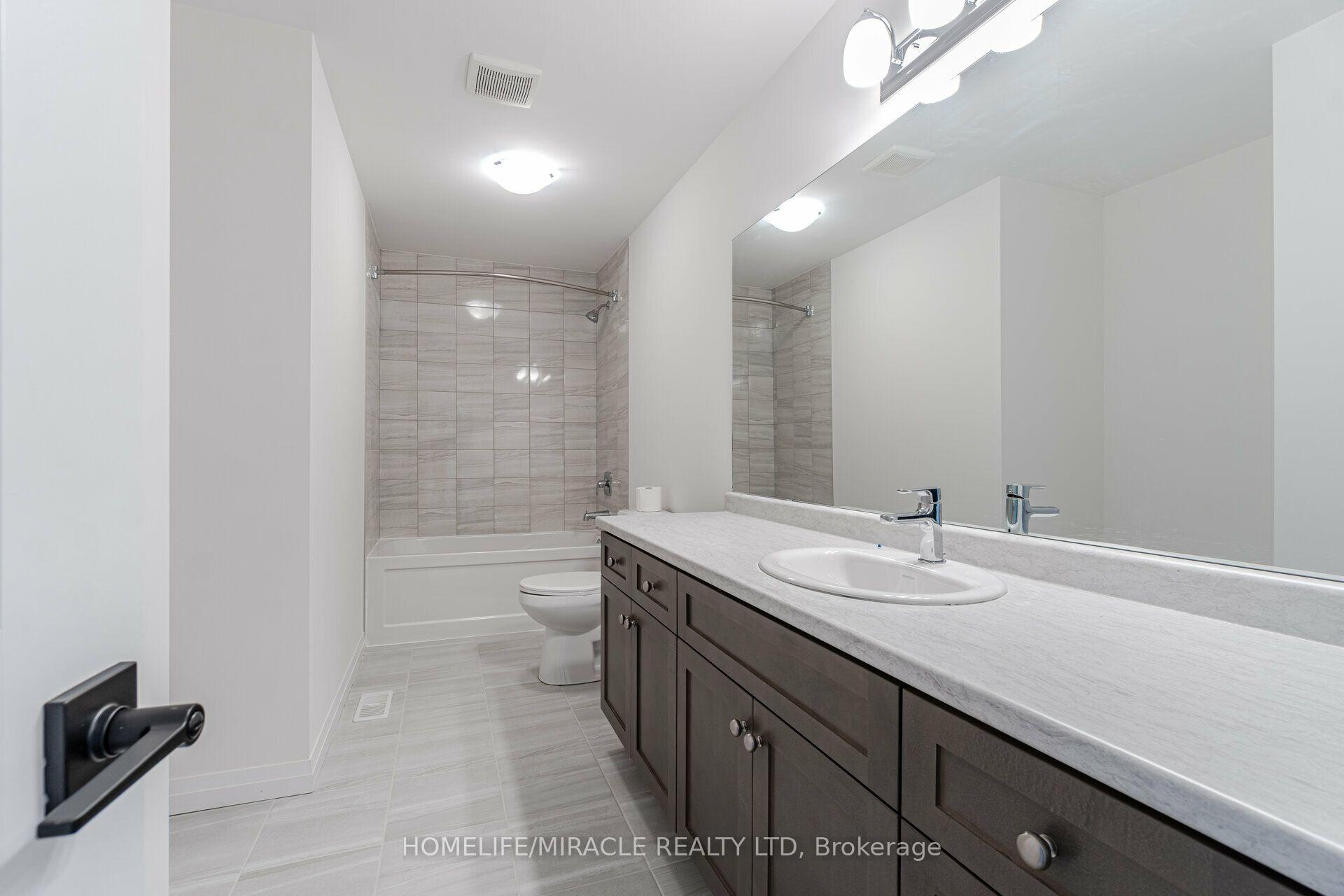 Photo 47 of 105 Court Drive, Brant, Paris — HOMEH
