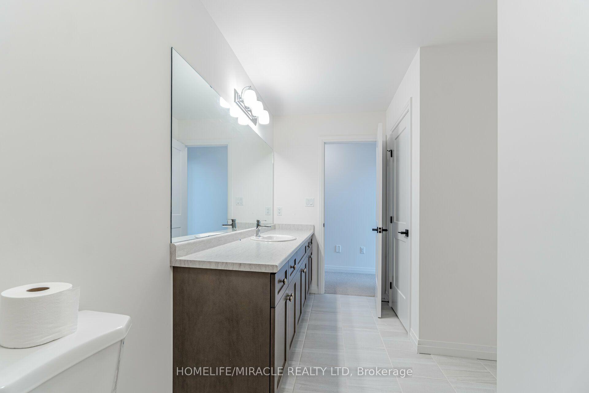 Photo 48 of 105 Court Drive, Brant, Paris — HOMEH
