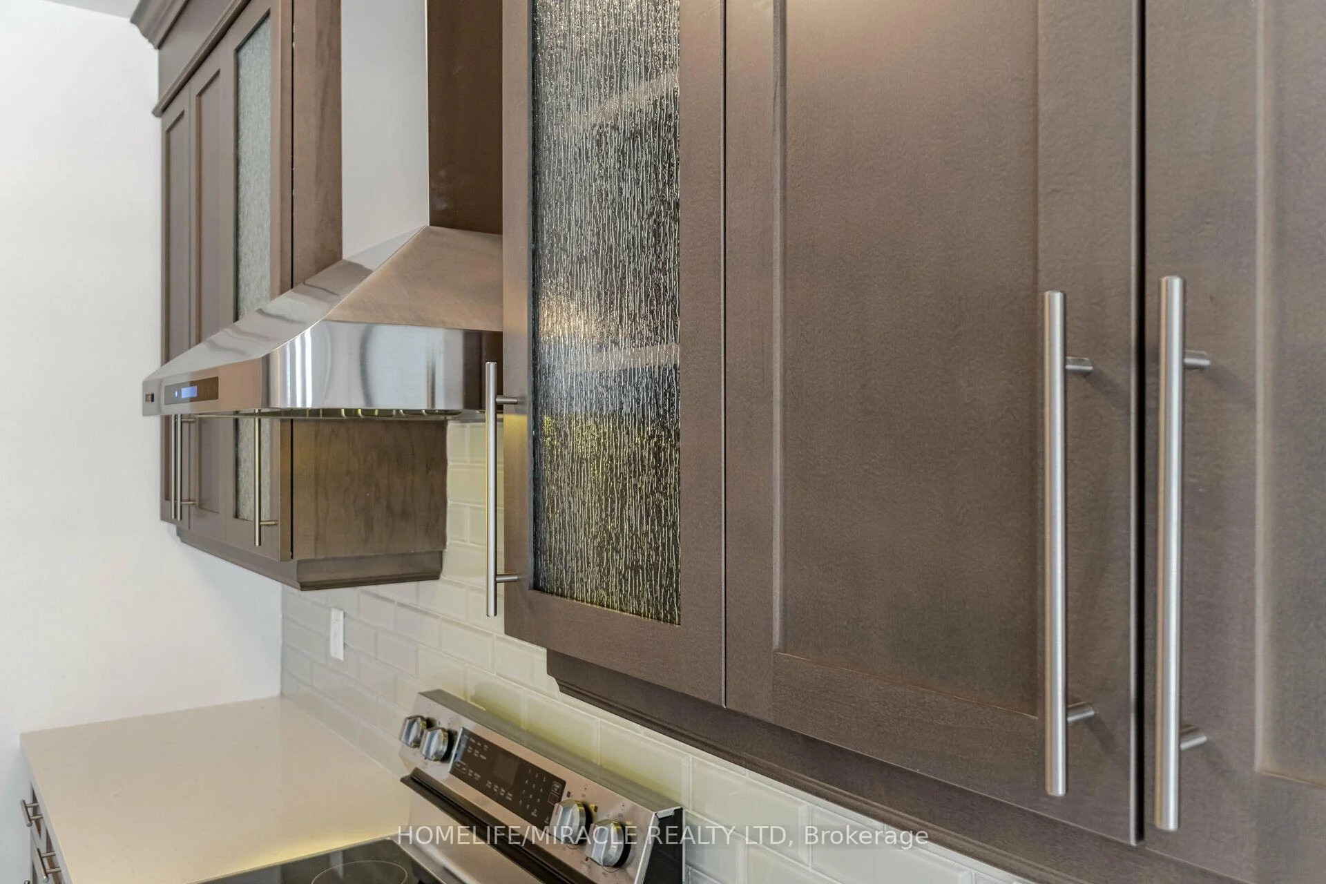 Photo 22 of 105 Court Drive, Brant, Paris — HOMEH