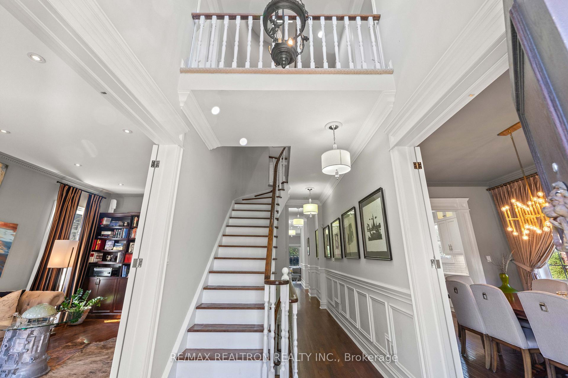 Photo 6 of 6 Oatlands Drive, Richmond Hill, Mill Pond — HOMEH