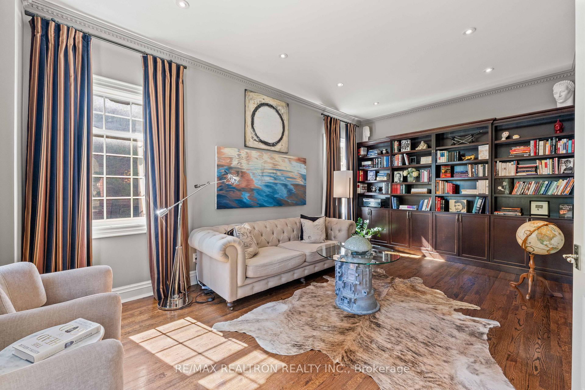 Photo 18 of 6 Oatlands Drive, Richmond Hill, Mill Pond — HOMEH
