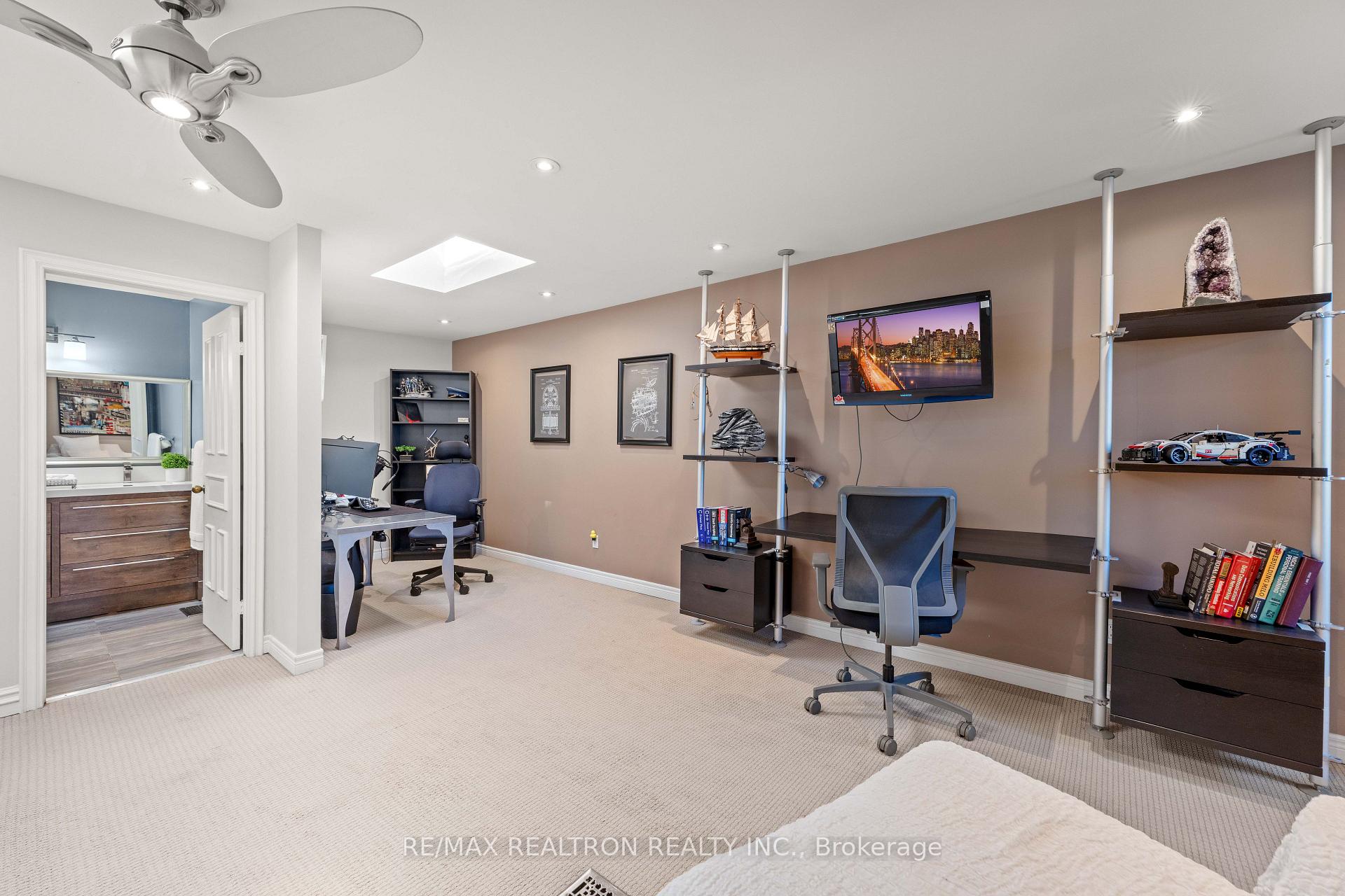 Photo 29 of 6 Oatlands Drive, Richmond Hill, Mill Pond — HOMEH
