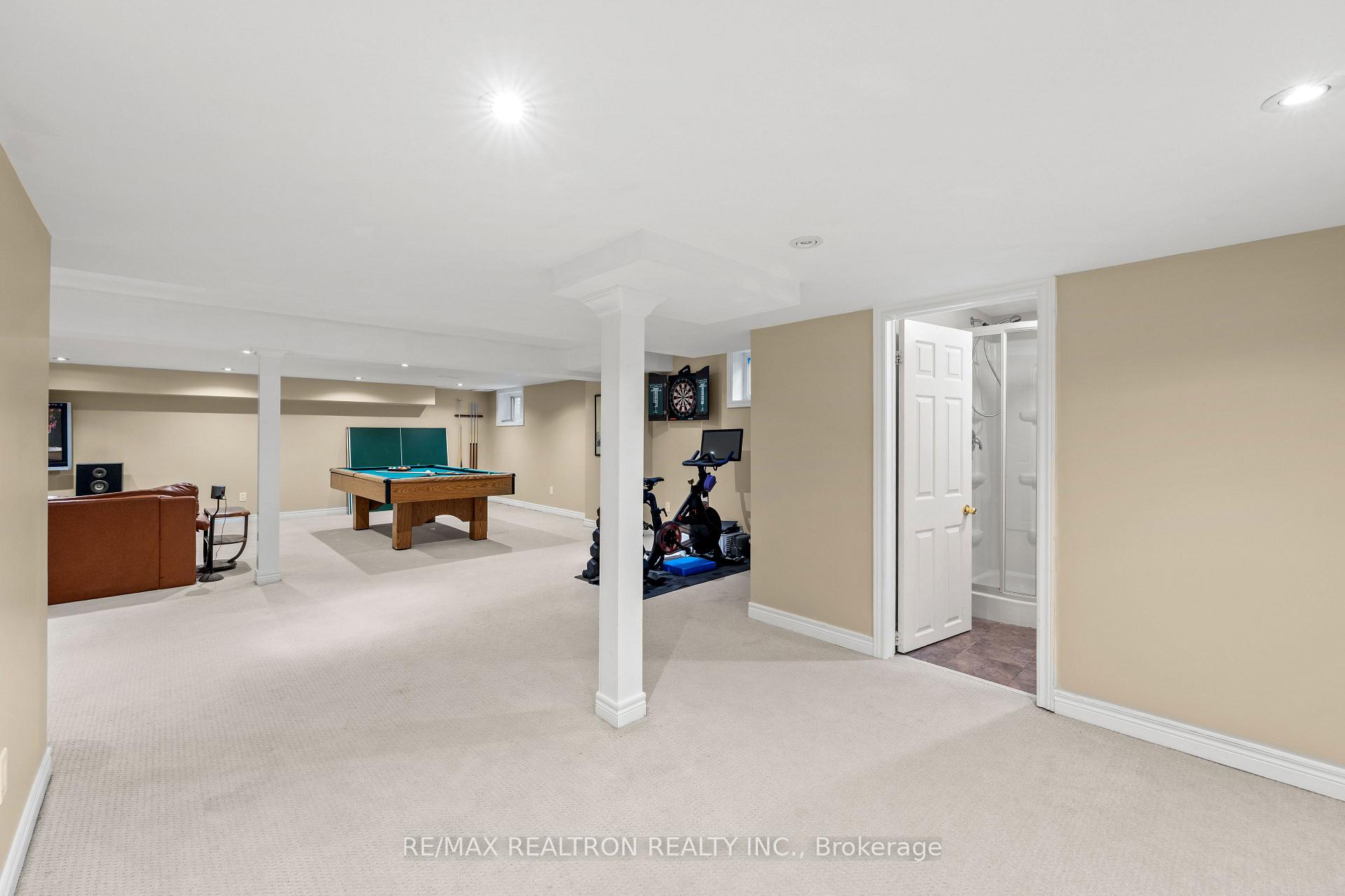 Photo 36 of 6 Oatlands Drive, Richmond Hill, Mill Pond — HOMEH