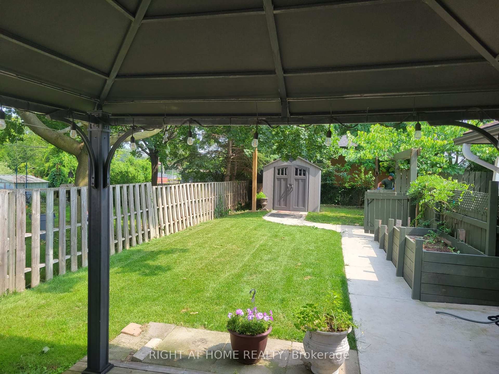 Photo 5 of 1411 Charles Drive, Burlington, Mountainside — HOMEH