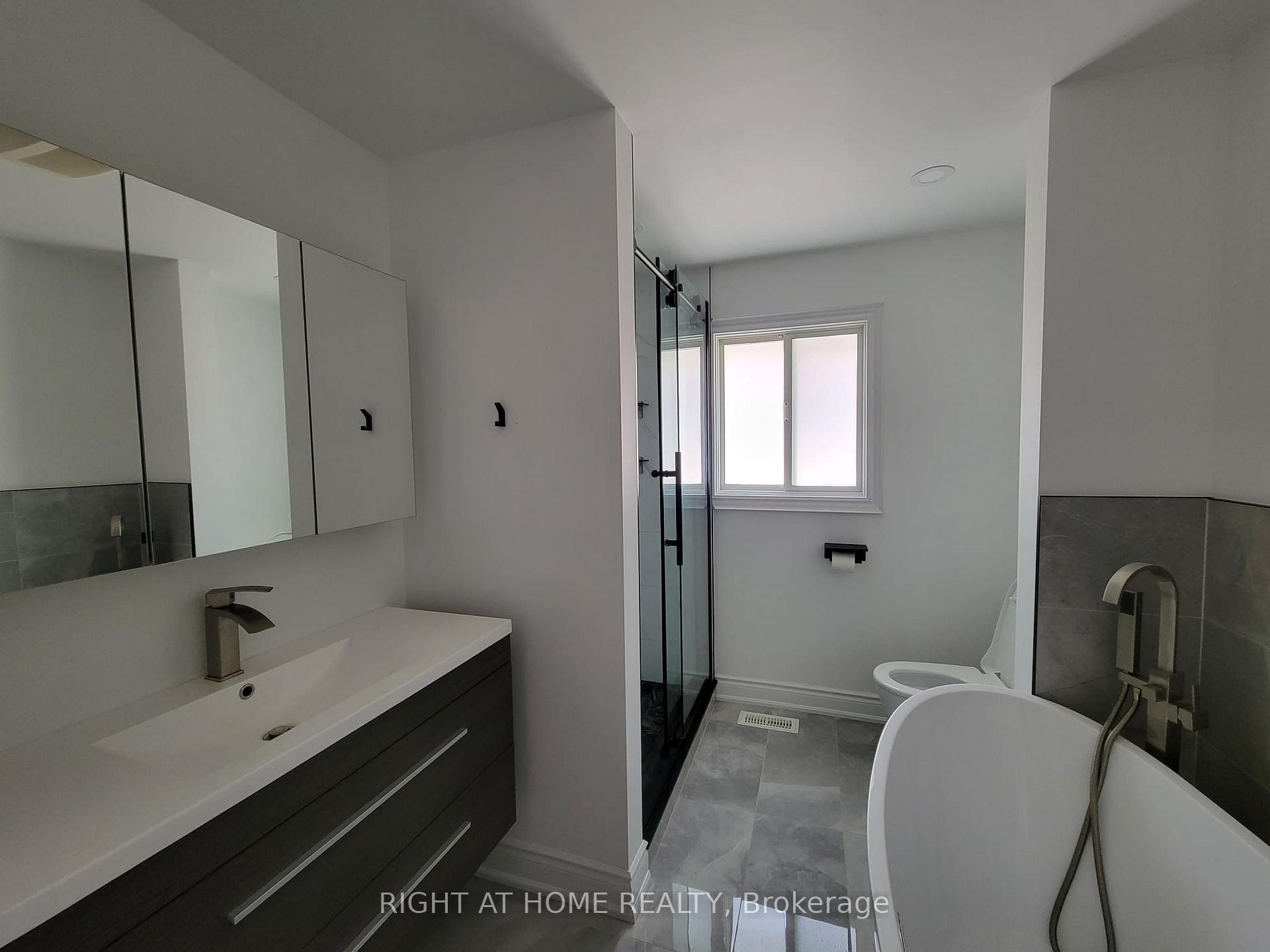 Photo 14 of 1411 Charles Drive, Burlington, Mountainside — HOMEH