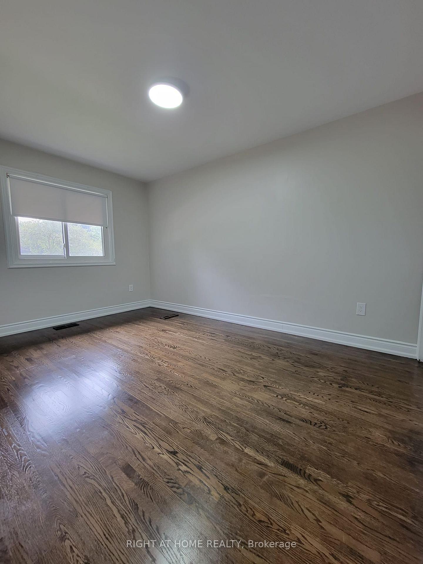Photo 18 of 1411 Charles Drive, Burlington, Mountainside — HOMEH