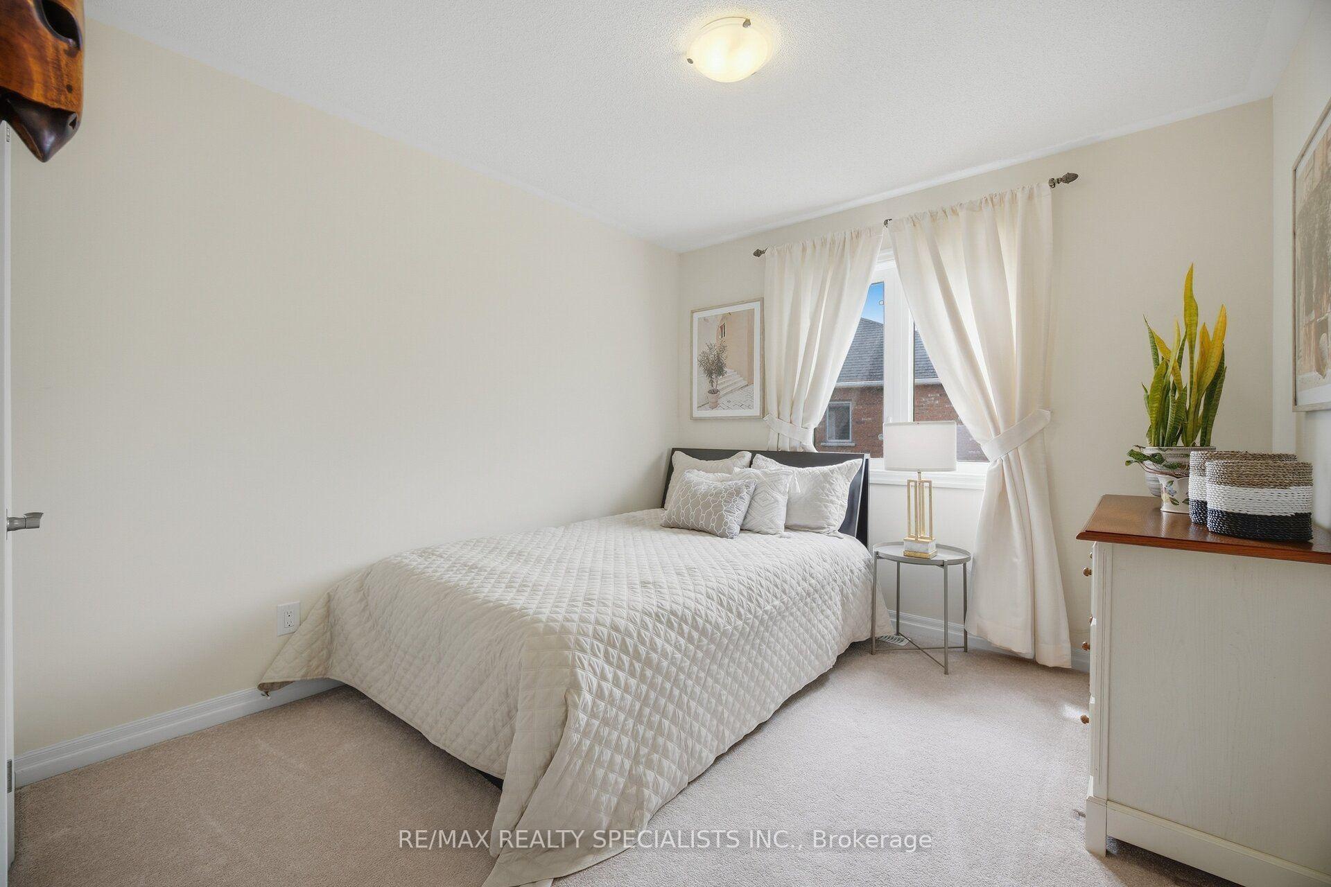 Photo 55 of 92 Hanson Crescent, Milton, Scott — HOMEH