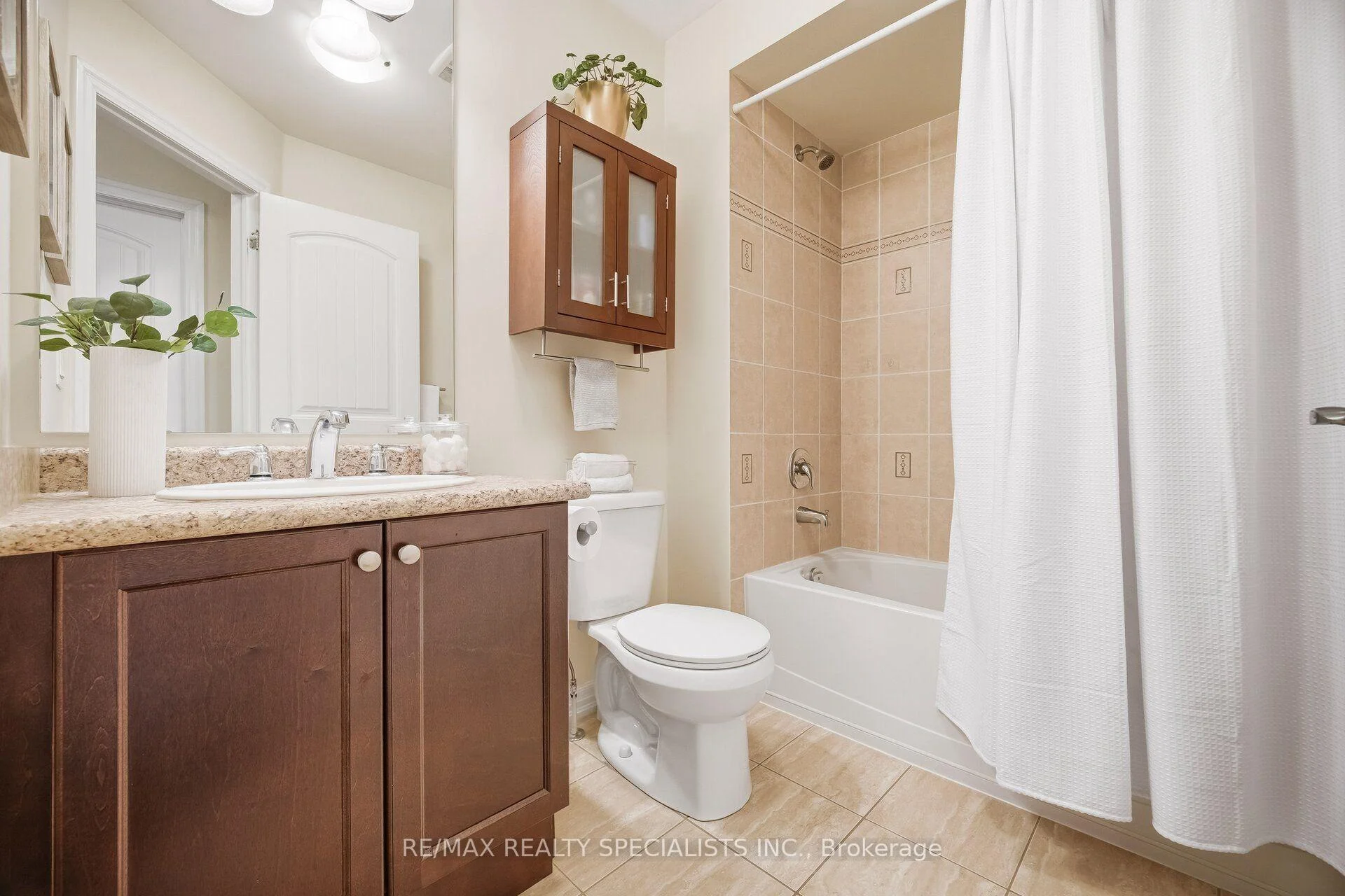 Photo 60 of 92 Hanson Crescent, Milton, Scott — HOMEH