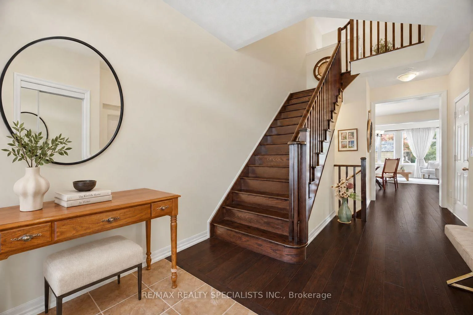 Photo 8 of 92 Hanson Crescent, Milton, Scott — HOMEH