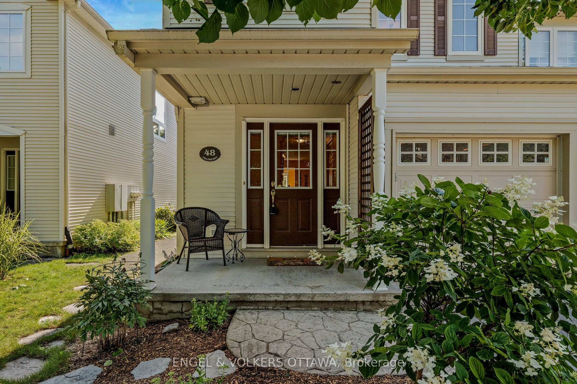 Photo 2 of 48 Fieldberry Private, Ottawa, Barrhaven - Stonebridge — HOMEH