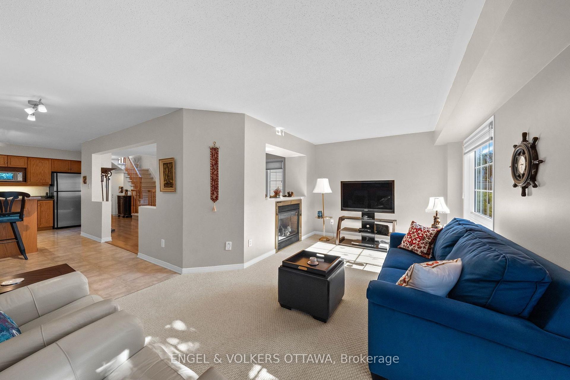 Photo 9 of 48 Fieldberry Private, Ottawa, Barrhaven - Stonebridge — HOMEH