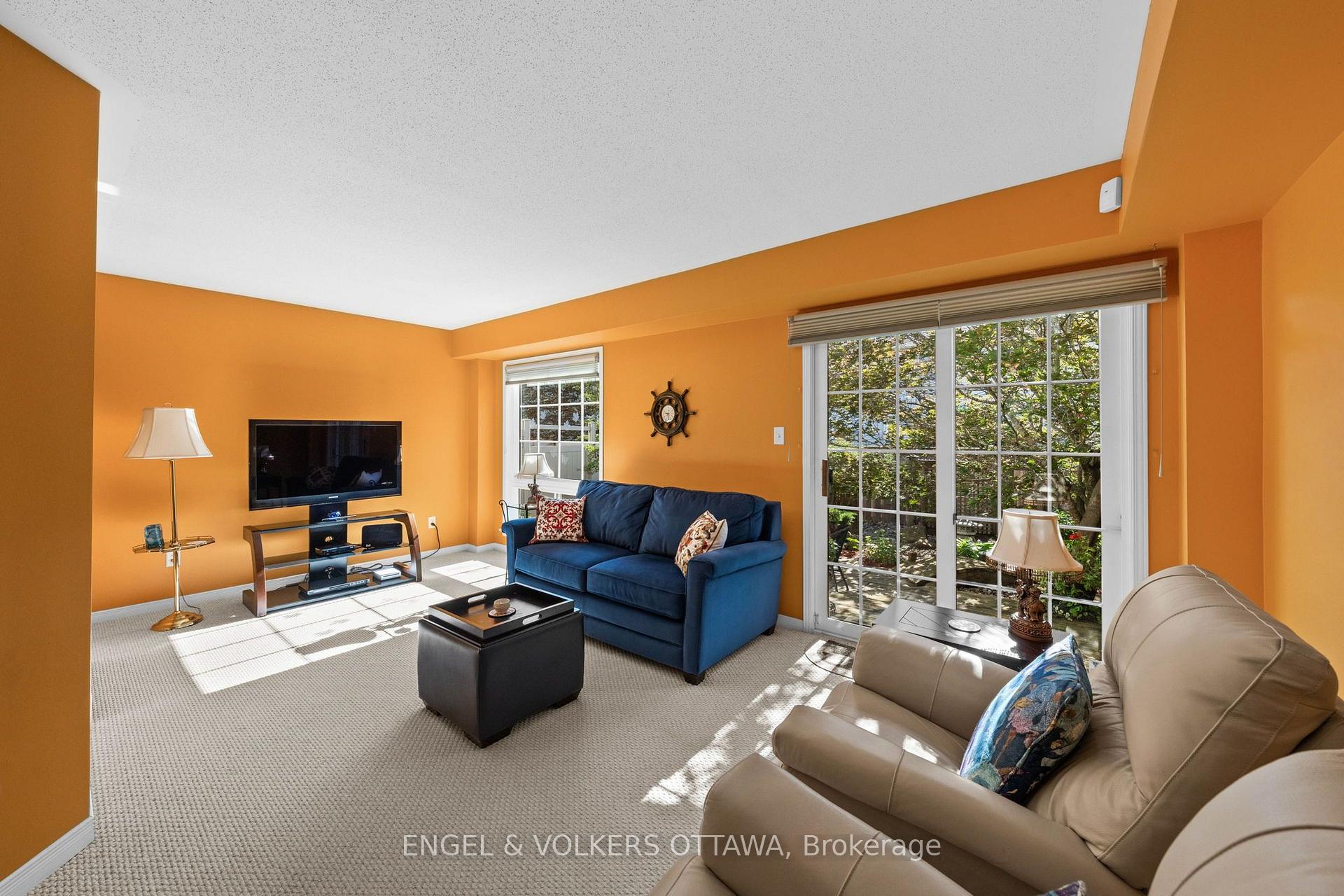 Photo 10 of 48 Fieldberry Private, Ottawa, Barrhaven - Stonebridge — HOMEH