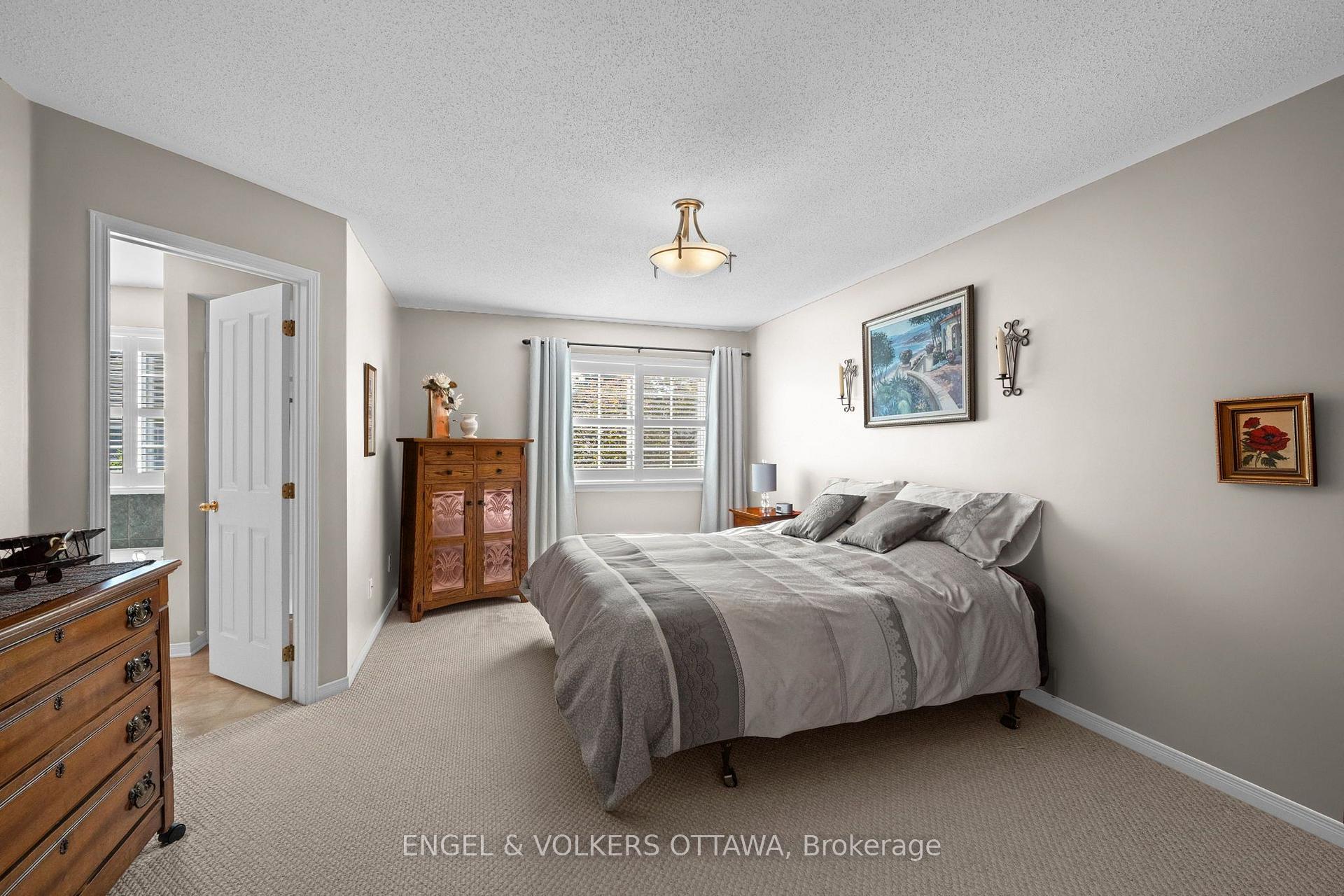 Photo 15 of 48 Fieldberry Private, Ottawa, Barrhaven - Stonebridge — HOMEH