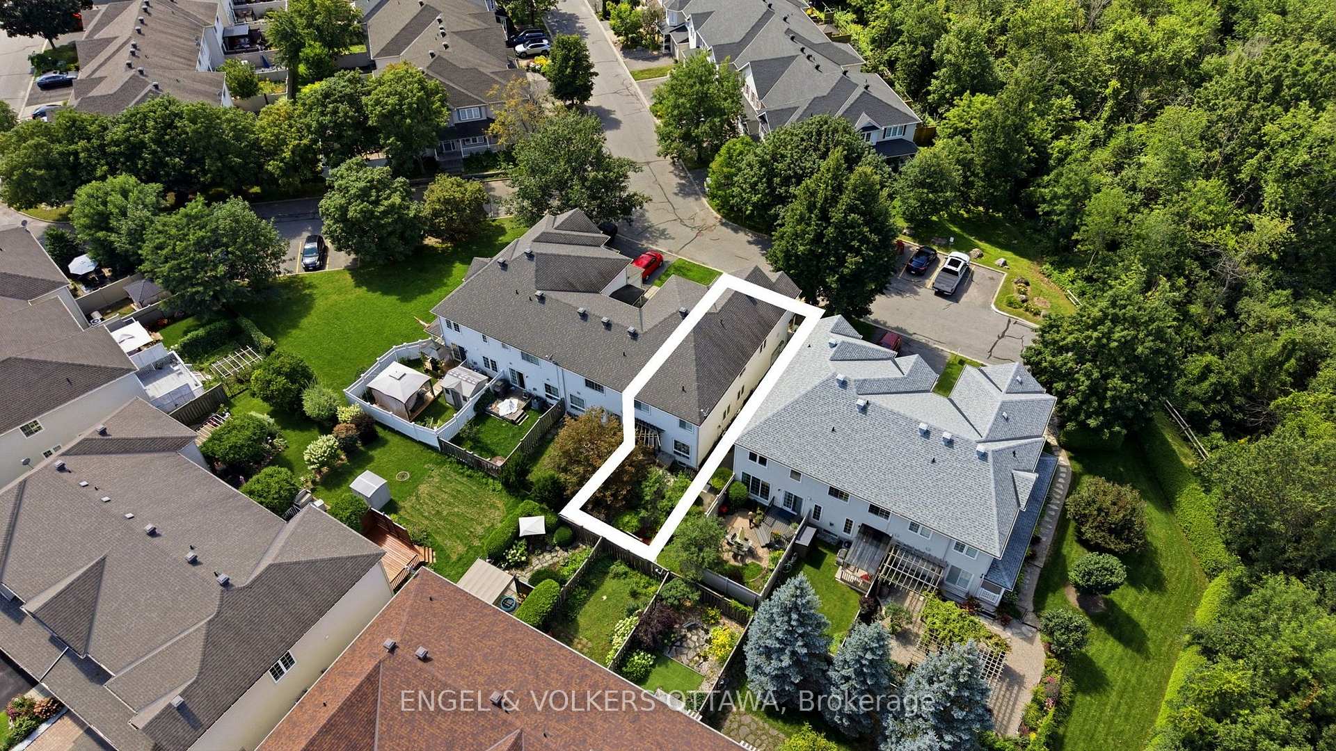 Photo 30 of 48 Fieldberry Private, Ottawa, Barrhaven - Stonebridge — HOMEH