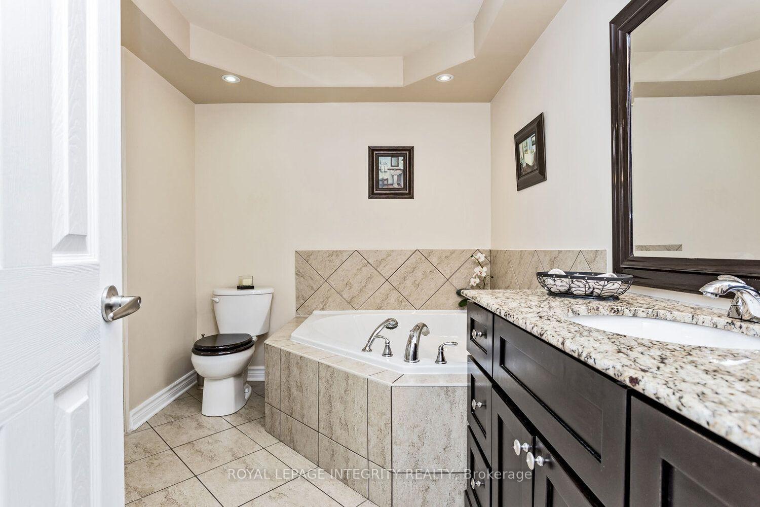 Photo 9 of Unit 5, 1230 Marenger Street, Ottawa, Convent Glen South — HOMEH
