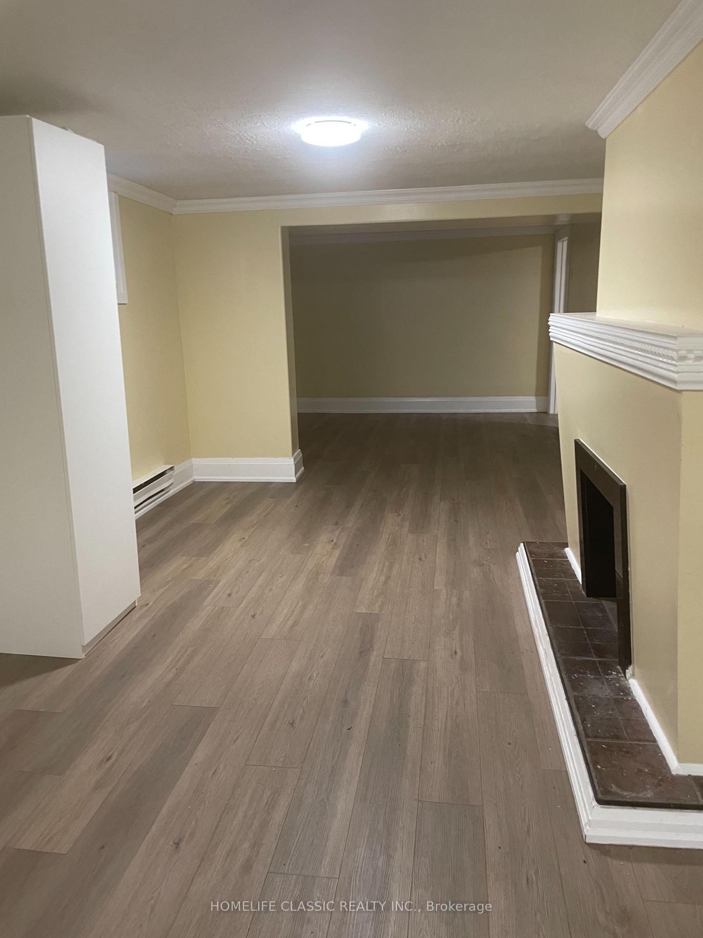 Photo 3 of Unit LOWER, 31 Madawaska Avenue, North York, Newtonbrook East — HOMEH