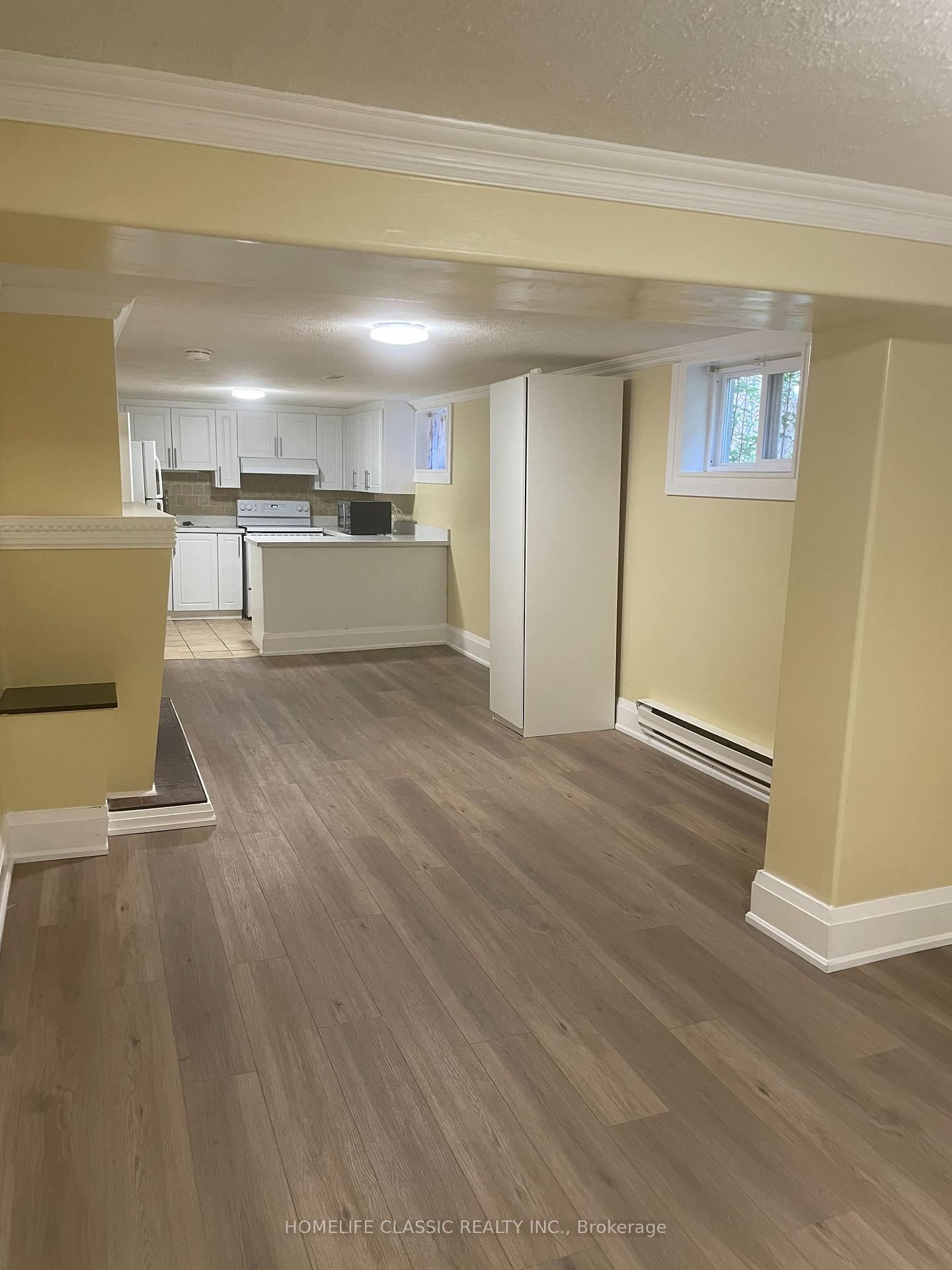 Photo 7 of Unit LOWER, 31 Madawaska Avenue, North York, Newtonbrook East — HOMEH