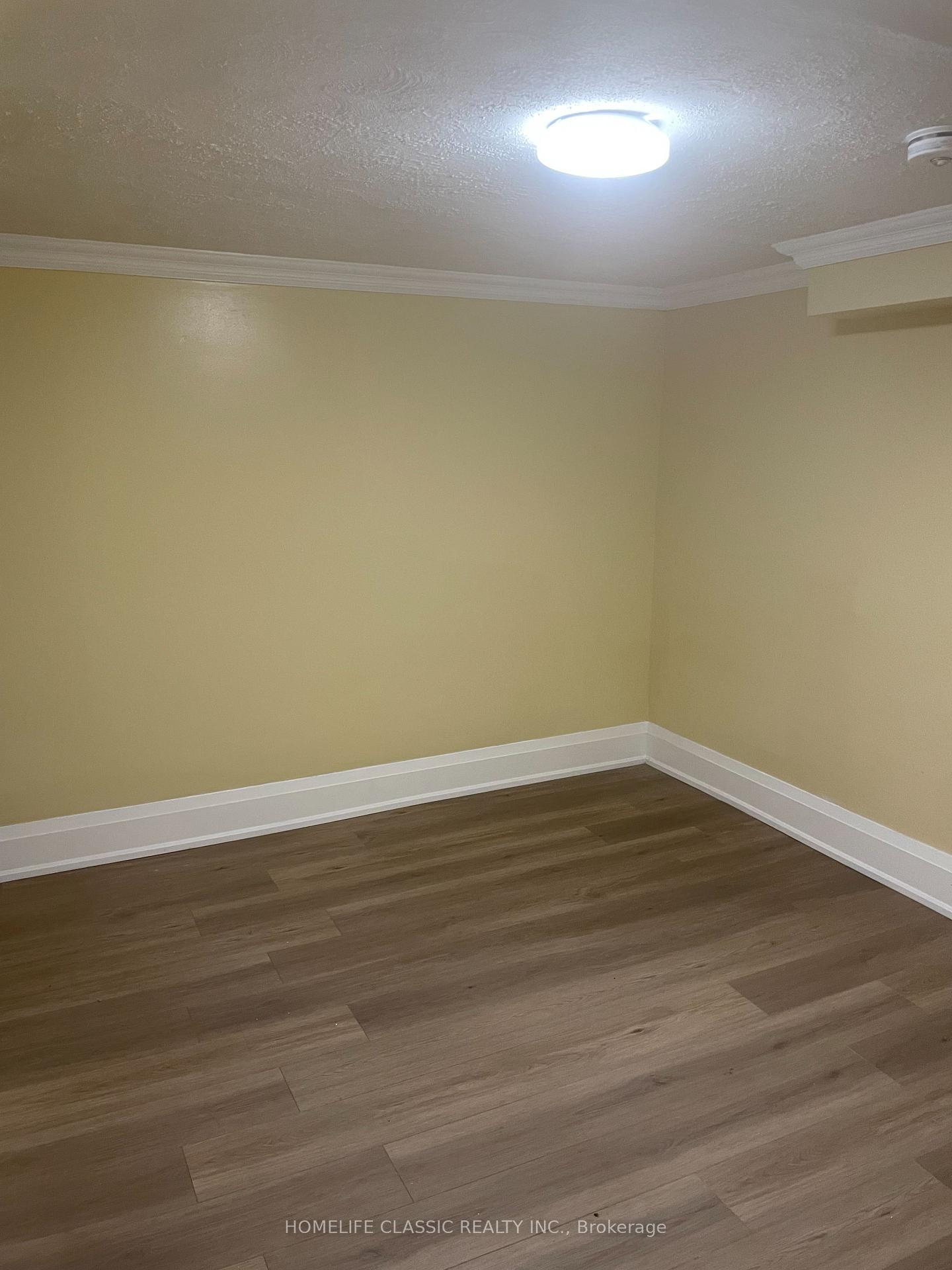 Photo 9 of Unit LOWER, 31 Madawaska Avenue, North York, Newtonbrook East — HOMEH