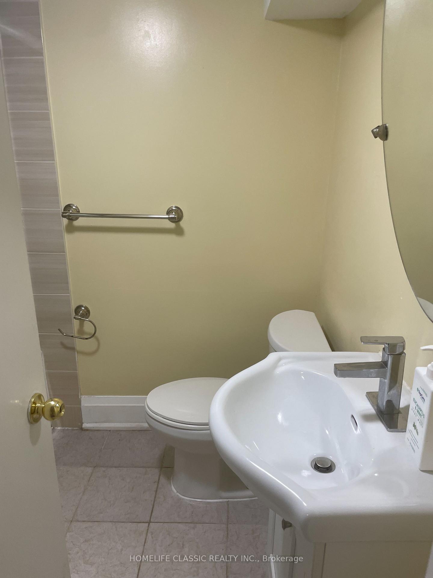 Photo 11 of Unit LOWER, 31 Madawaska Avenue, North York, Newtonbrook East — HOMEH
