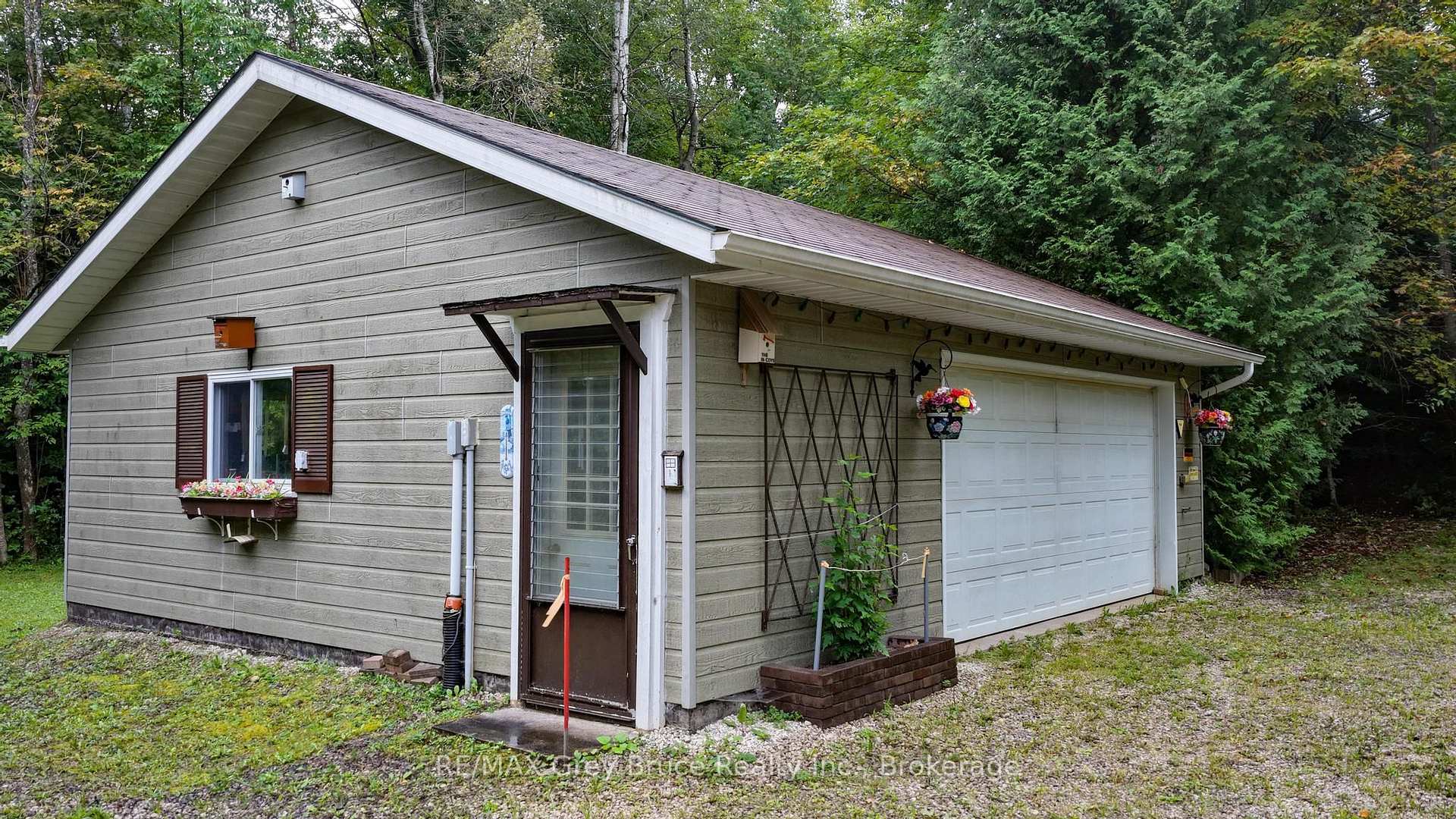 Photo 7 of 255263 1 Concession, Chatsworth — HOMEH