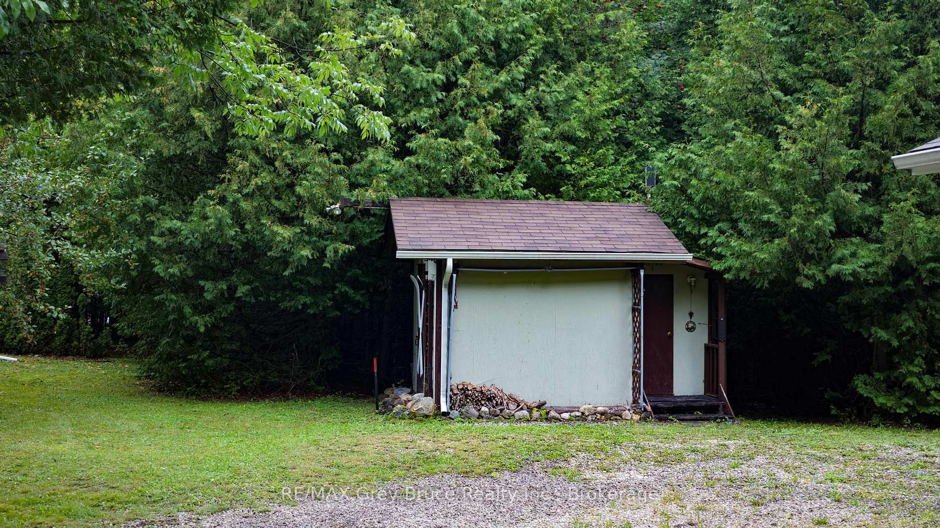 Photo 8 of 255263 1 Concession, Chatsworth — HOMEH
