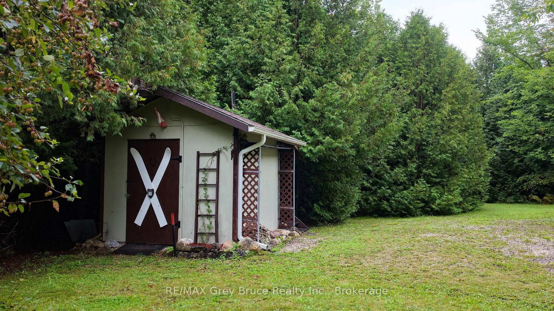 Photo 9 of 255263 1 Concession, Chatsworth — HOMEH