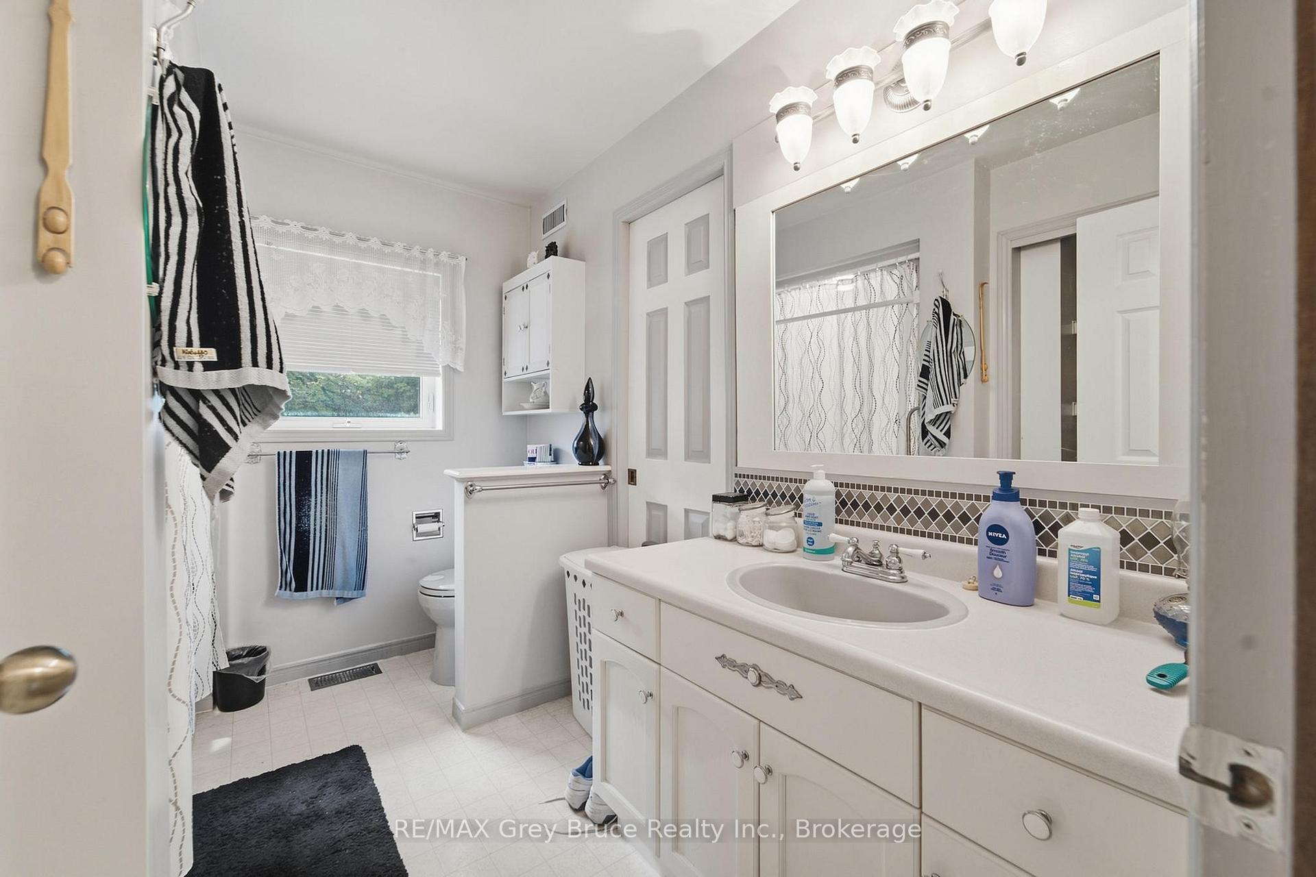 Photo 27 of 255263 1 Concession, Chatsworth — HOMEH