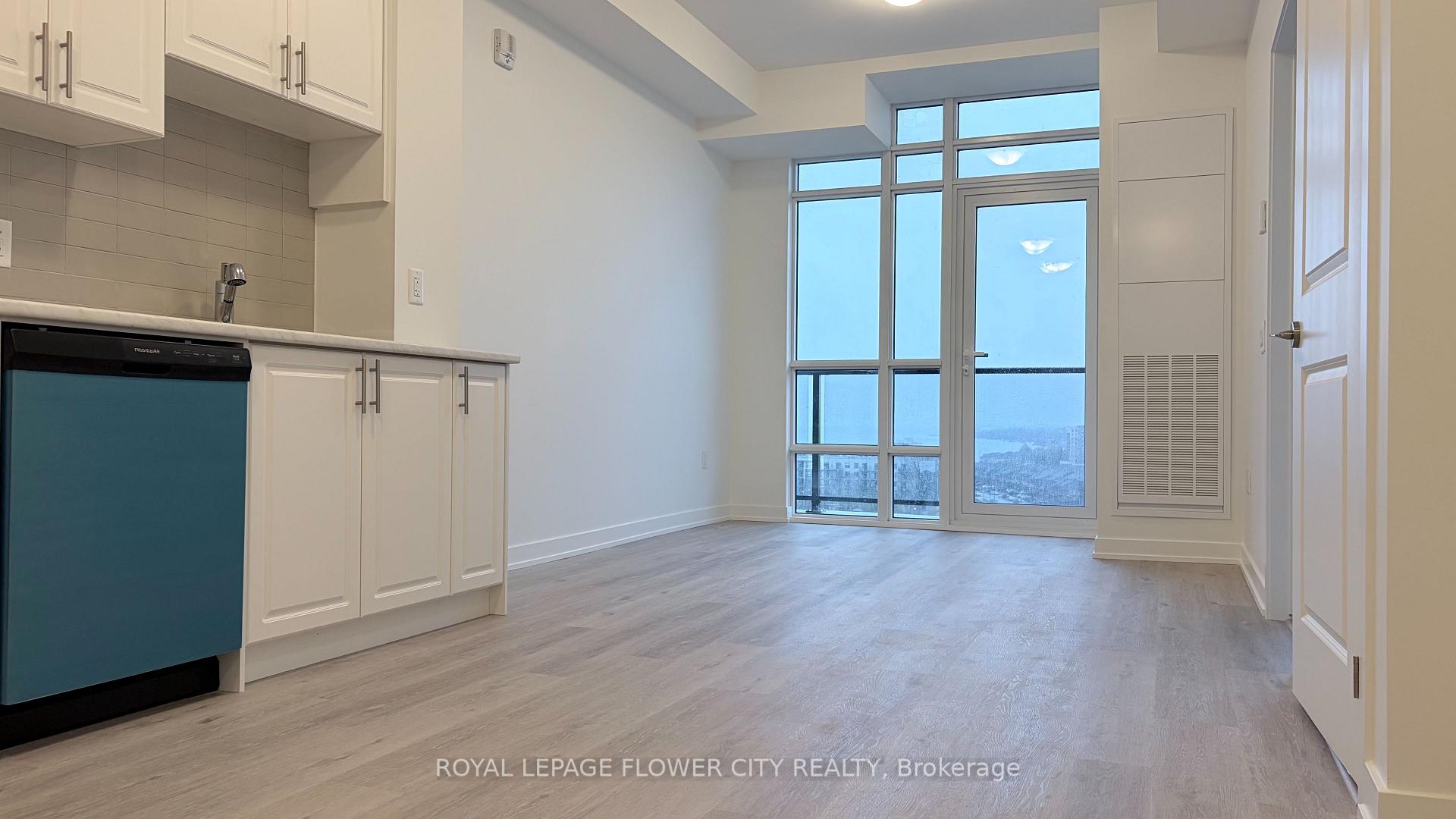 Photo 7 of Unit 1210, 461 Green Road, Hamilton, Lakeshore — HOMEH