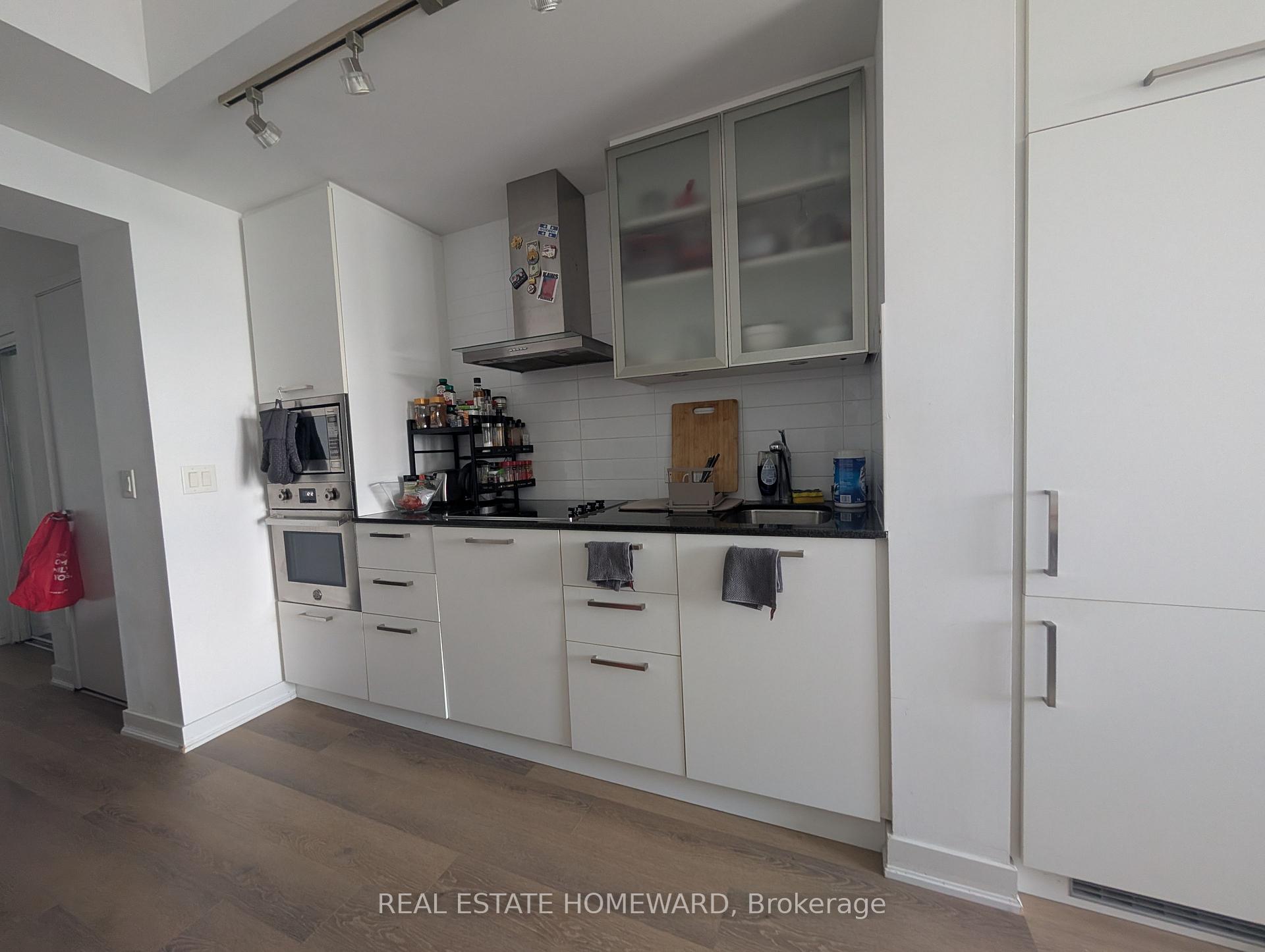 Photo 4 of Unit 5507, 14 York Street, Toronto, Waterfront Communities — HOMEH