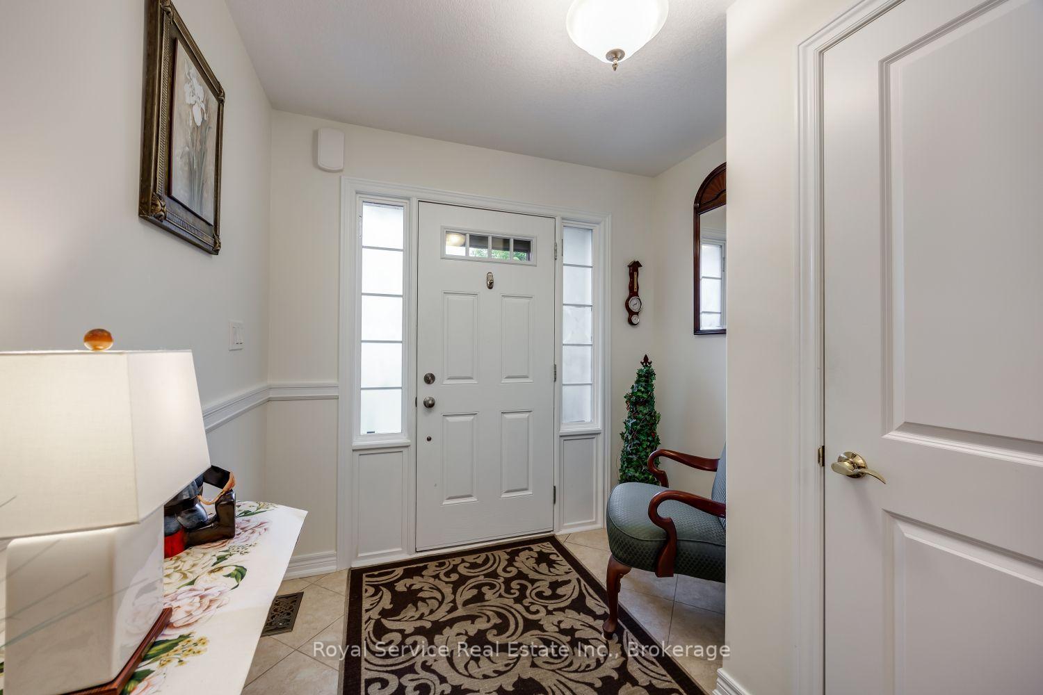 Photo 5 of 320 Strachan Street, Port Hope — HOMEH
