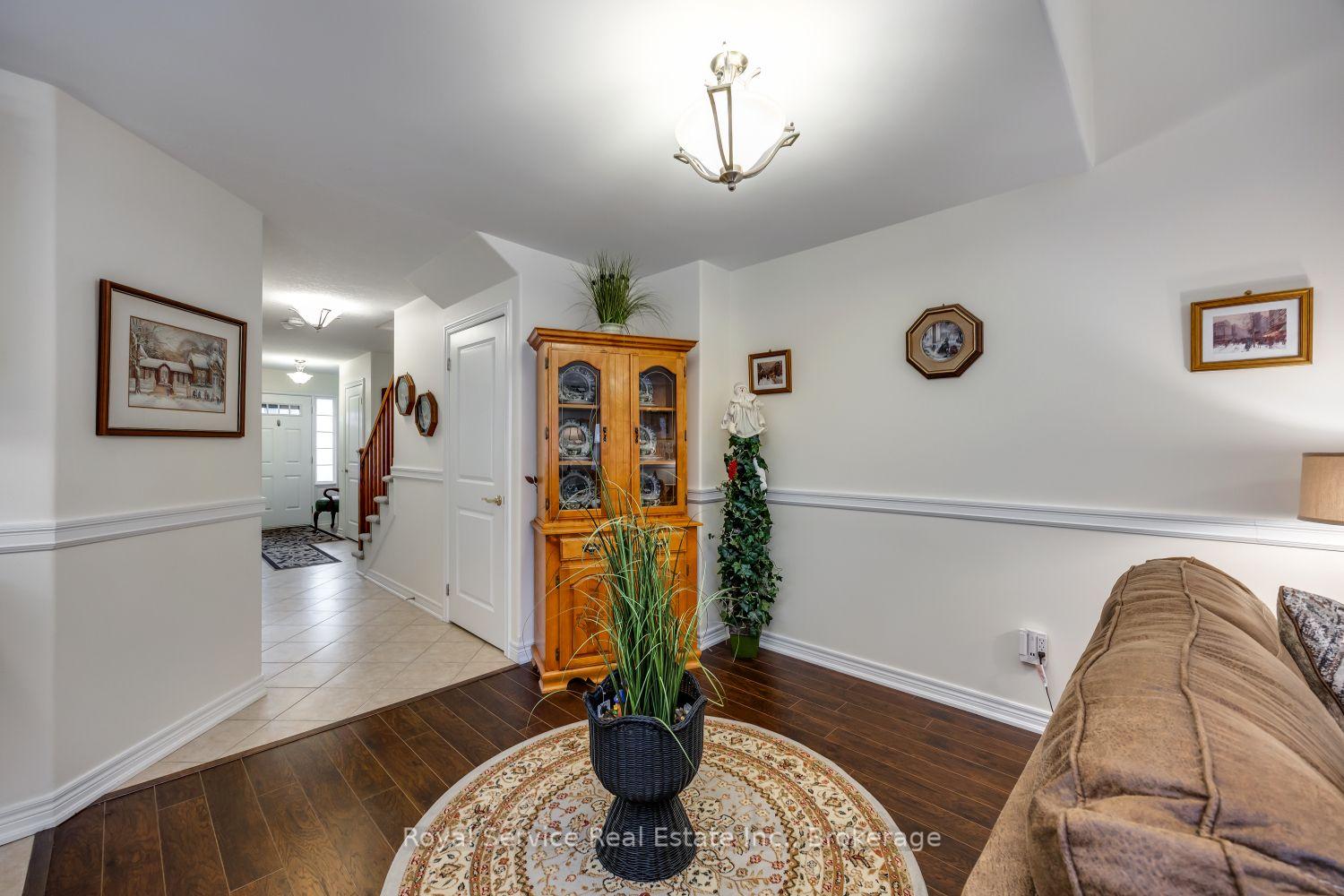 Photo 10 of 320 Strachan Street, Port Hope — HOMEH