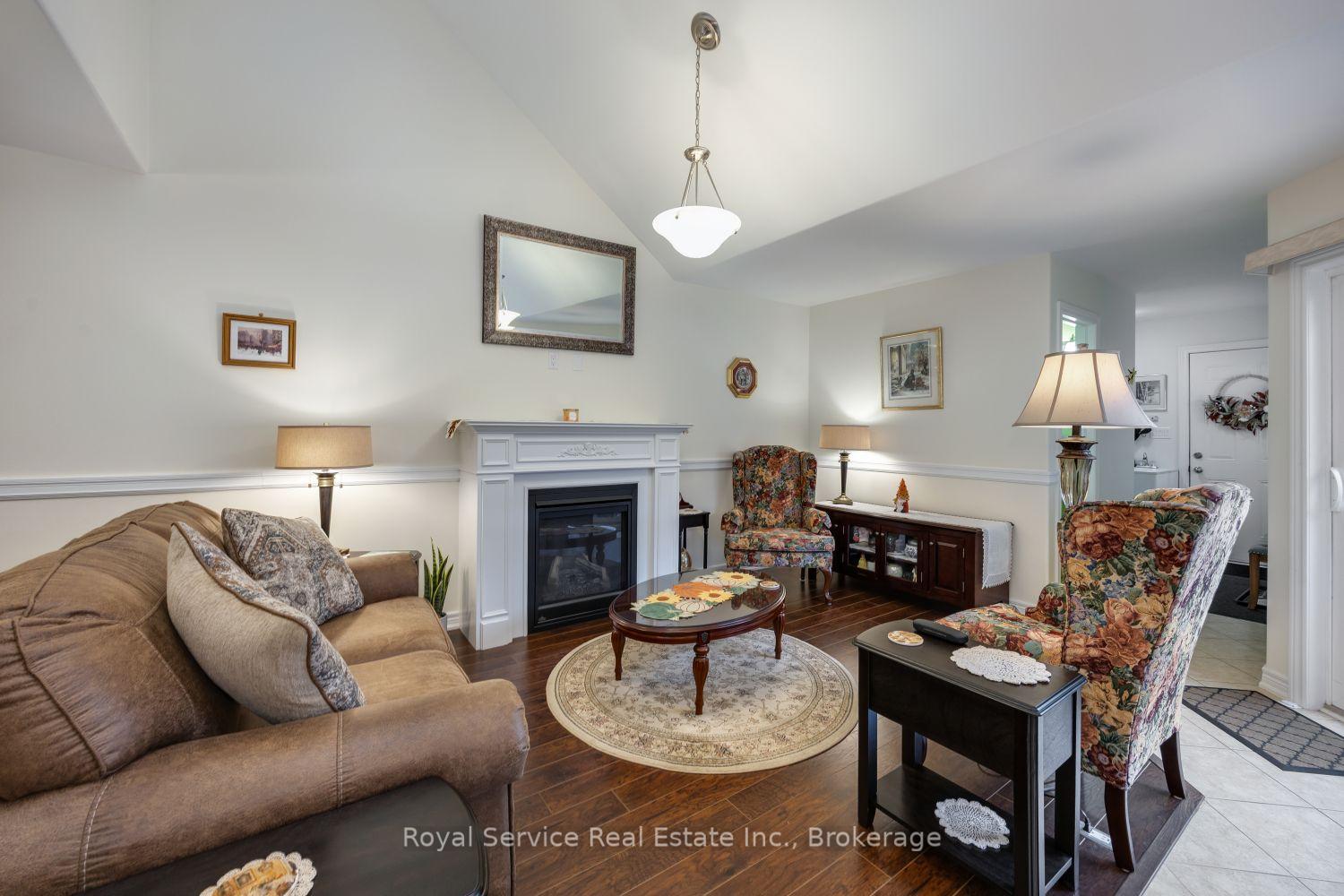Photo 12 of 320 Strachan Street, Port Hope — HOMEH