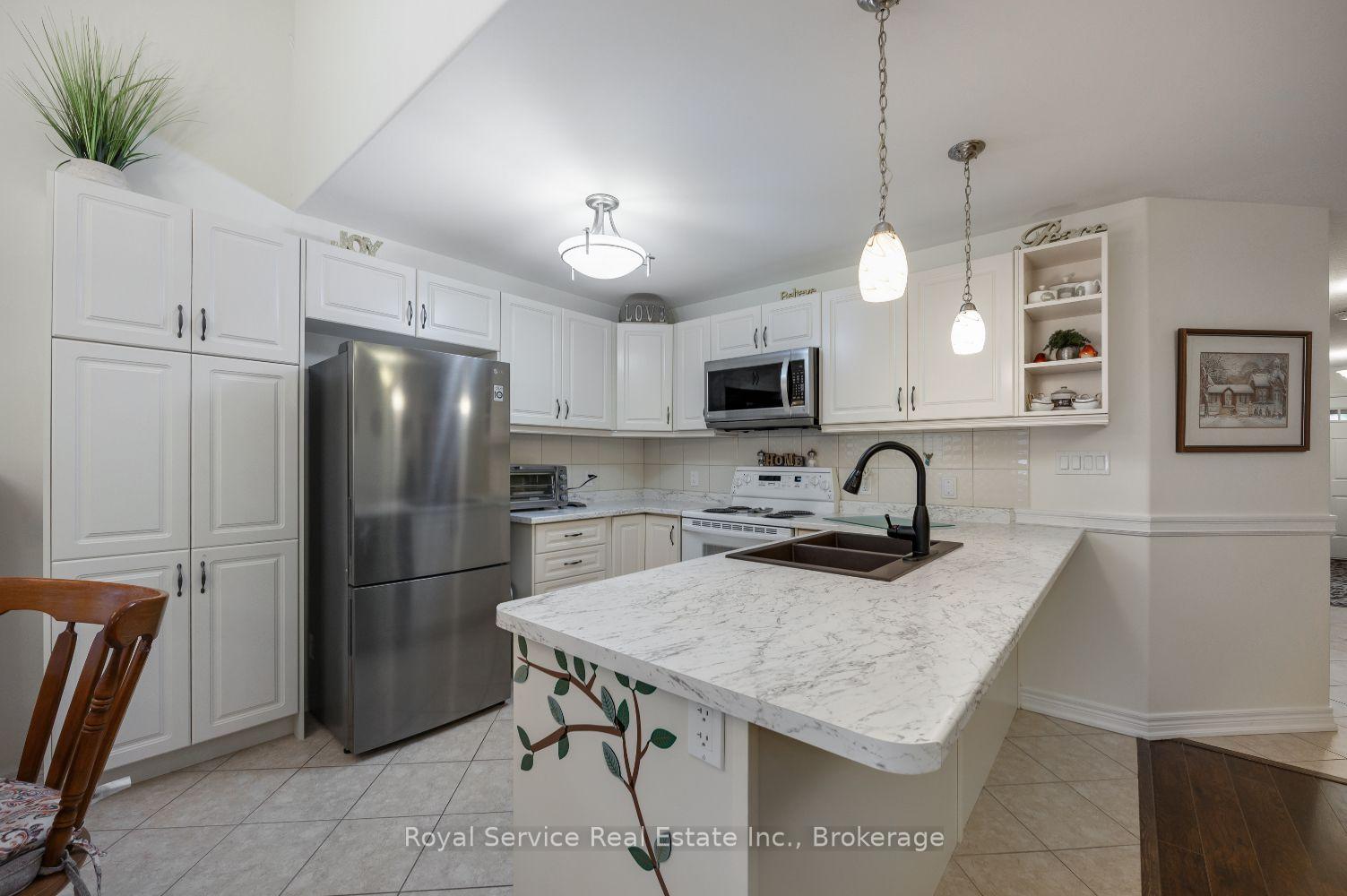 Photo 15 of 320 Strachan Street, Port Hope — HOMEH