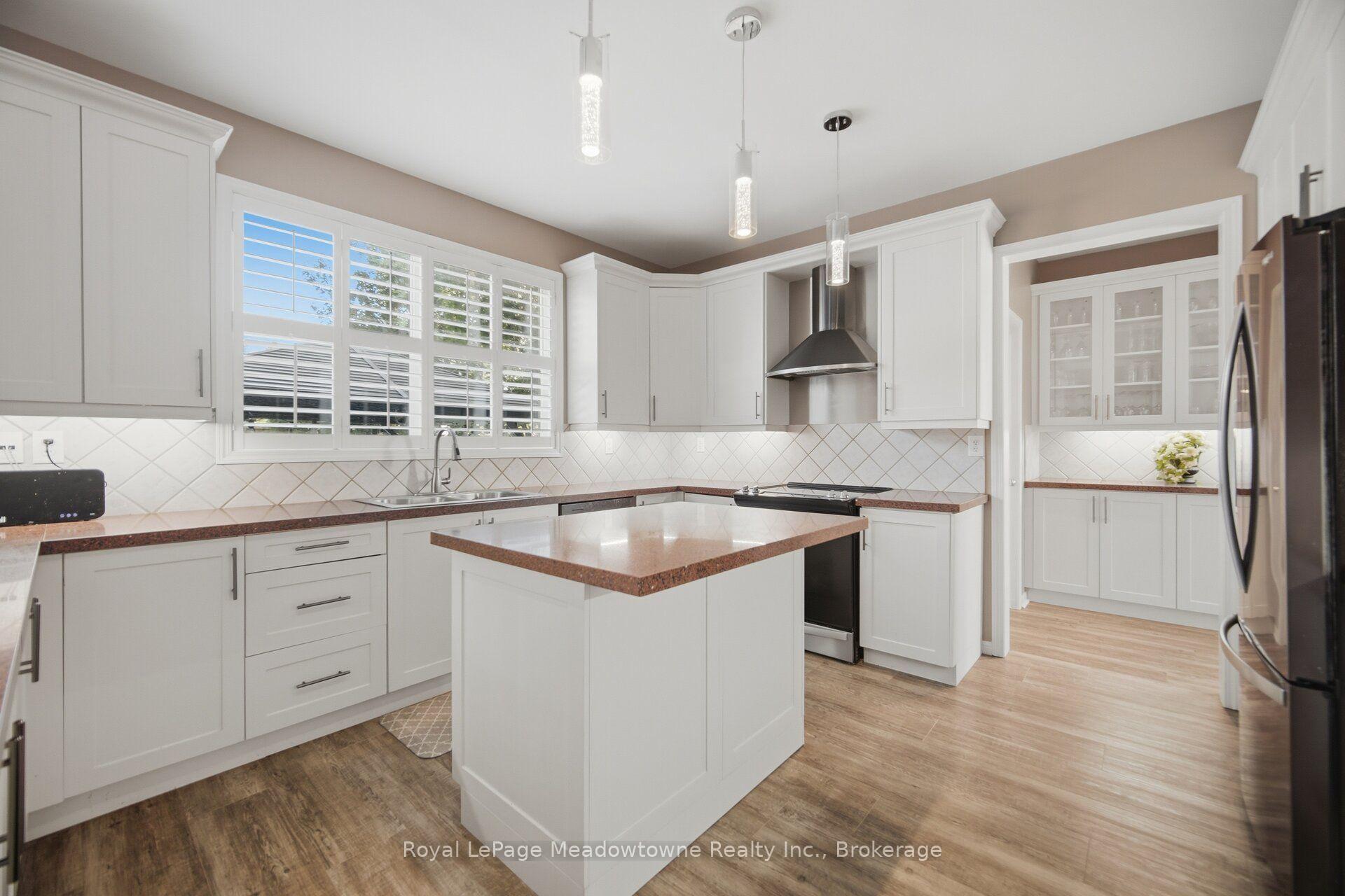 Photo 16 of 1406 Hearst Boulevard, Milton, Beaty — HOMEH