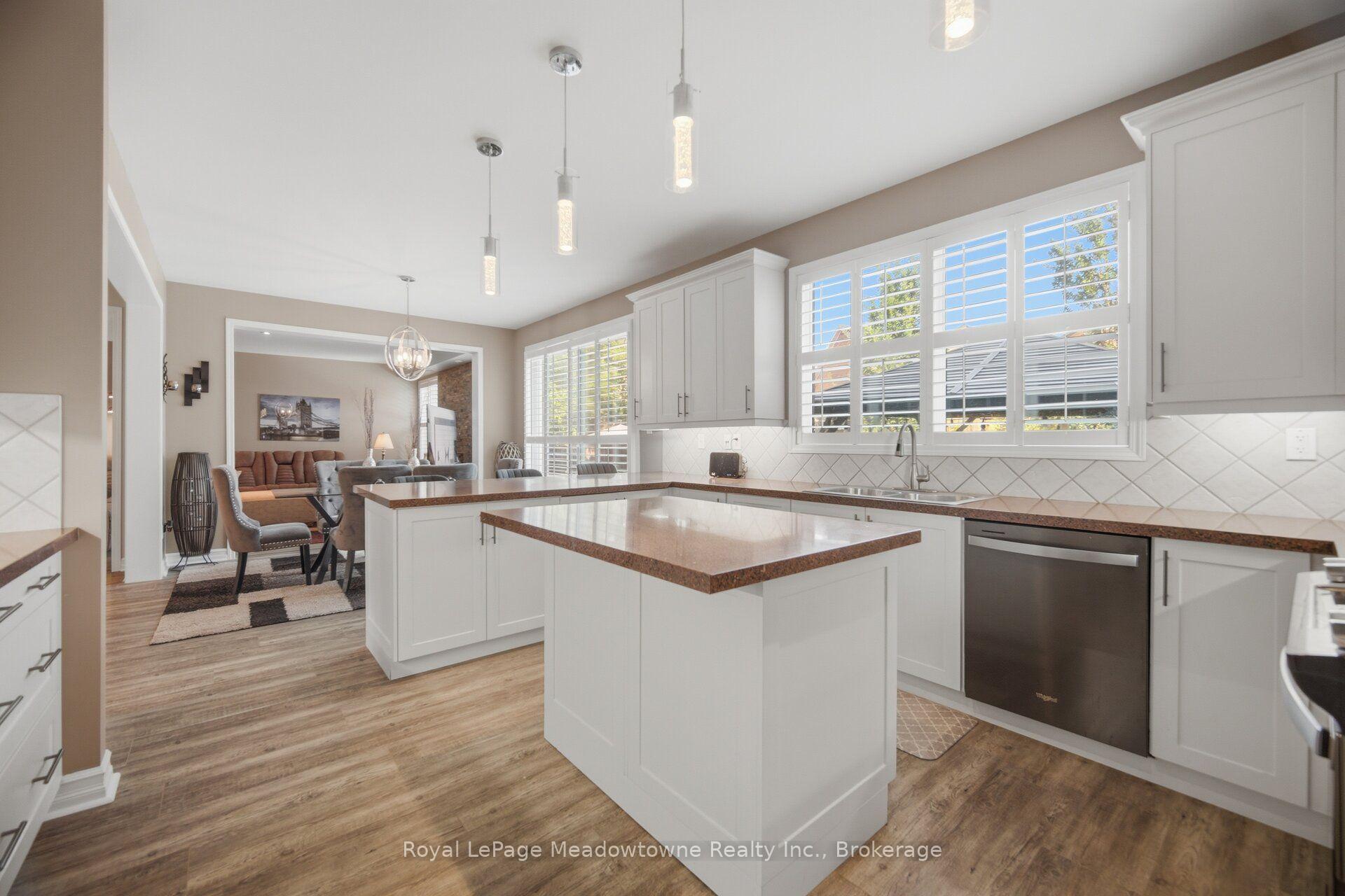 Photo 17 of 1406 Hearst Boulevard, Milton, Beaty — HOMEH