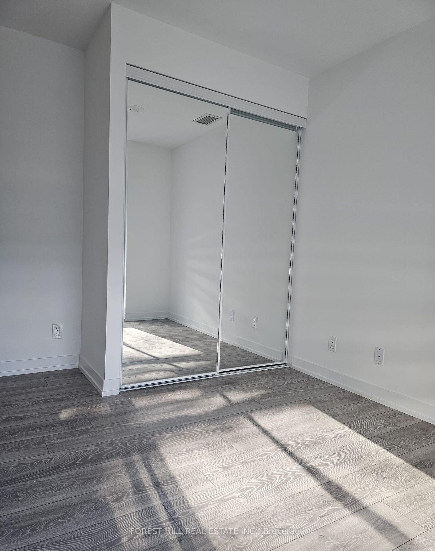 Photo 10 of Unit C904, 8 Beverley Glen Boulevard, Vaughan, Beverley Glen — HOMEH