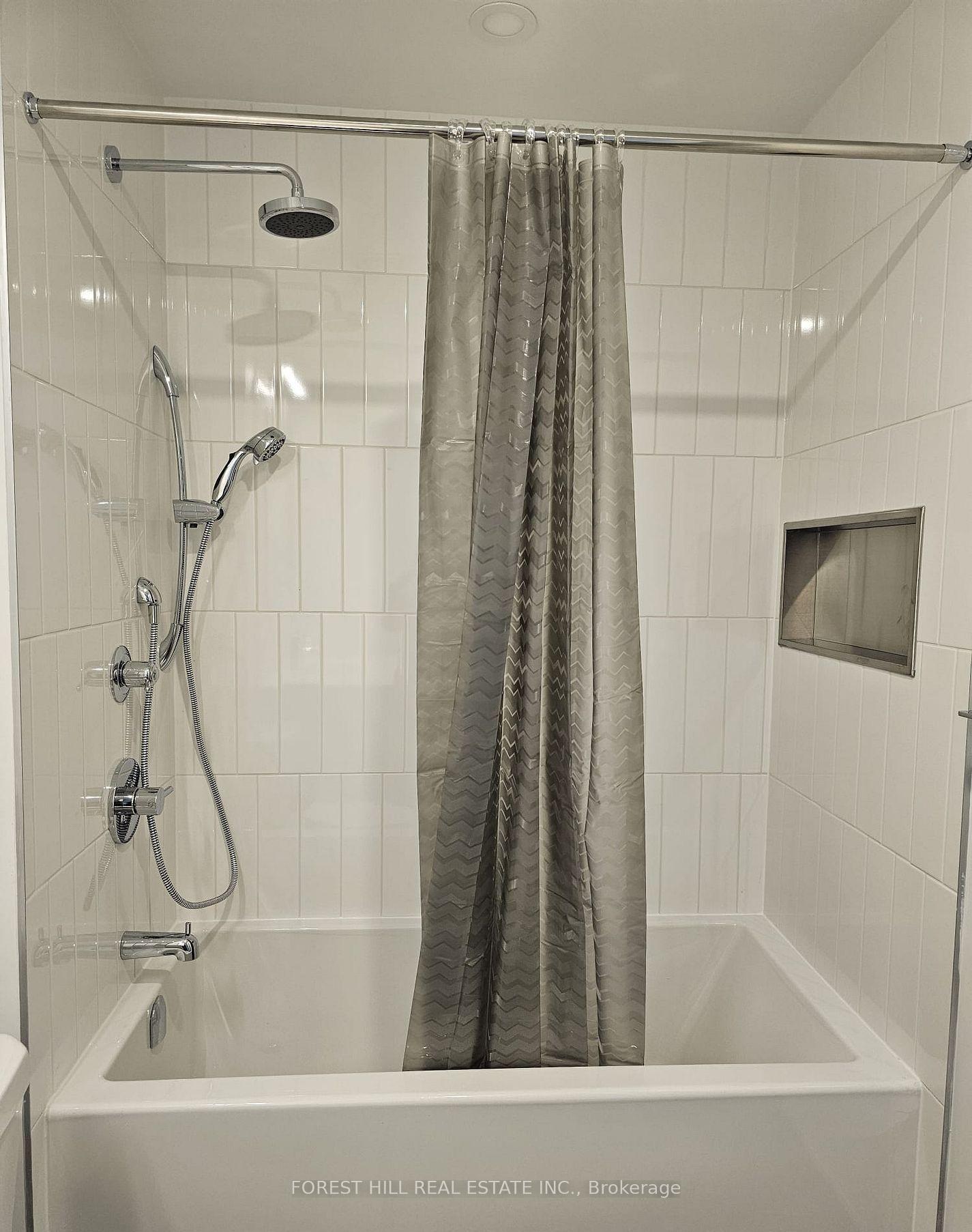 Photo 14 of Unit C904, 8 Beverley Glen Boulevard, Vaughan, Beverley Glen — HOMEH