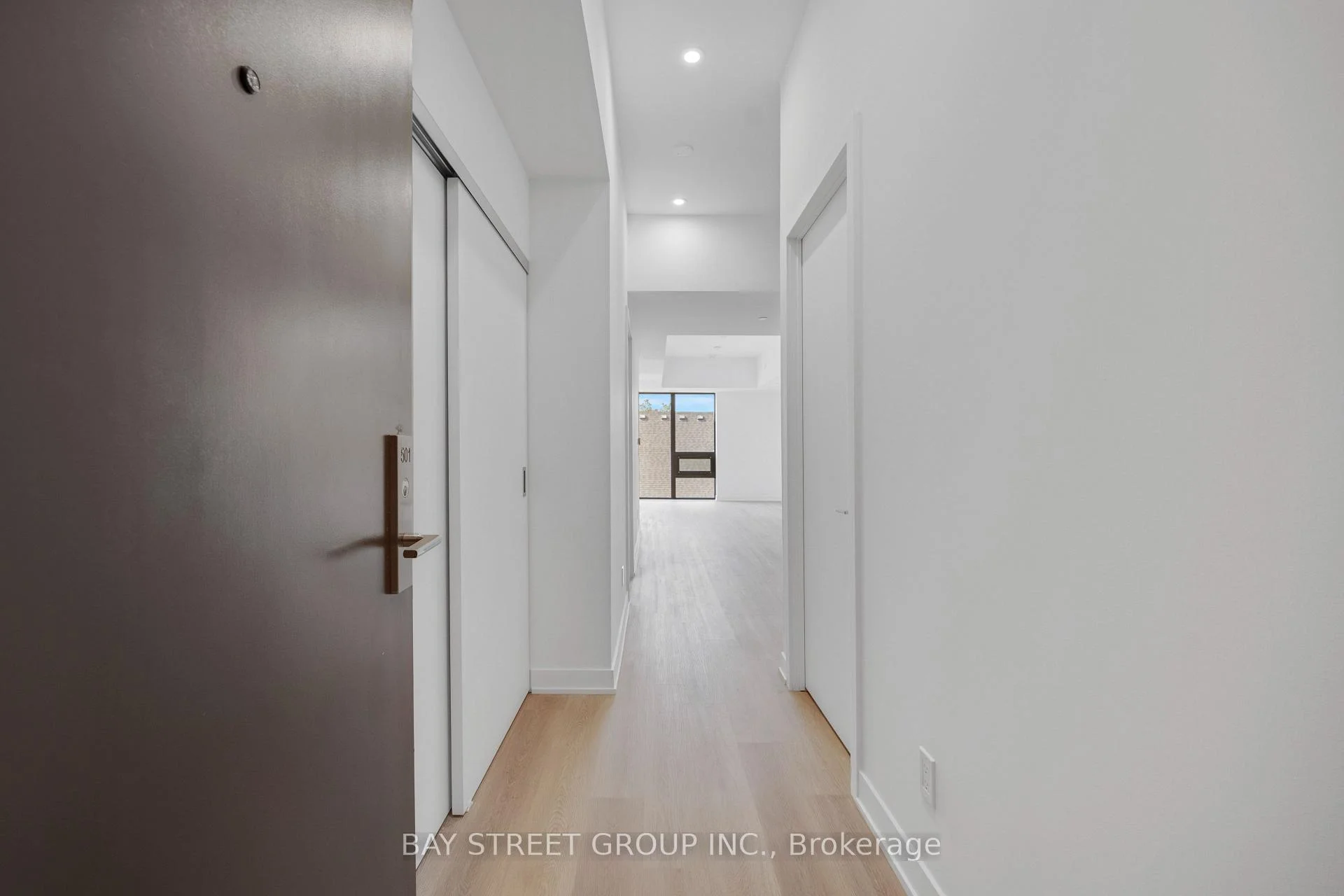 Photo 9 of Unit 501, 91 John Street N, Hamilton, Corktown — HOMEH
