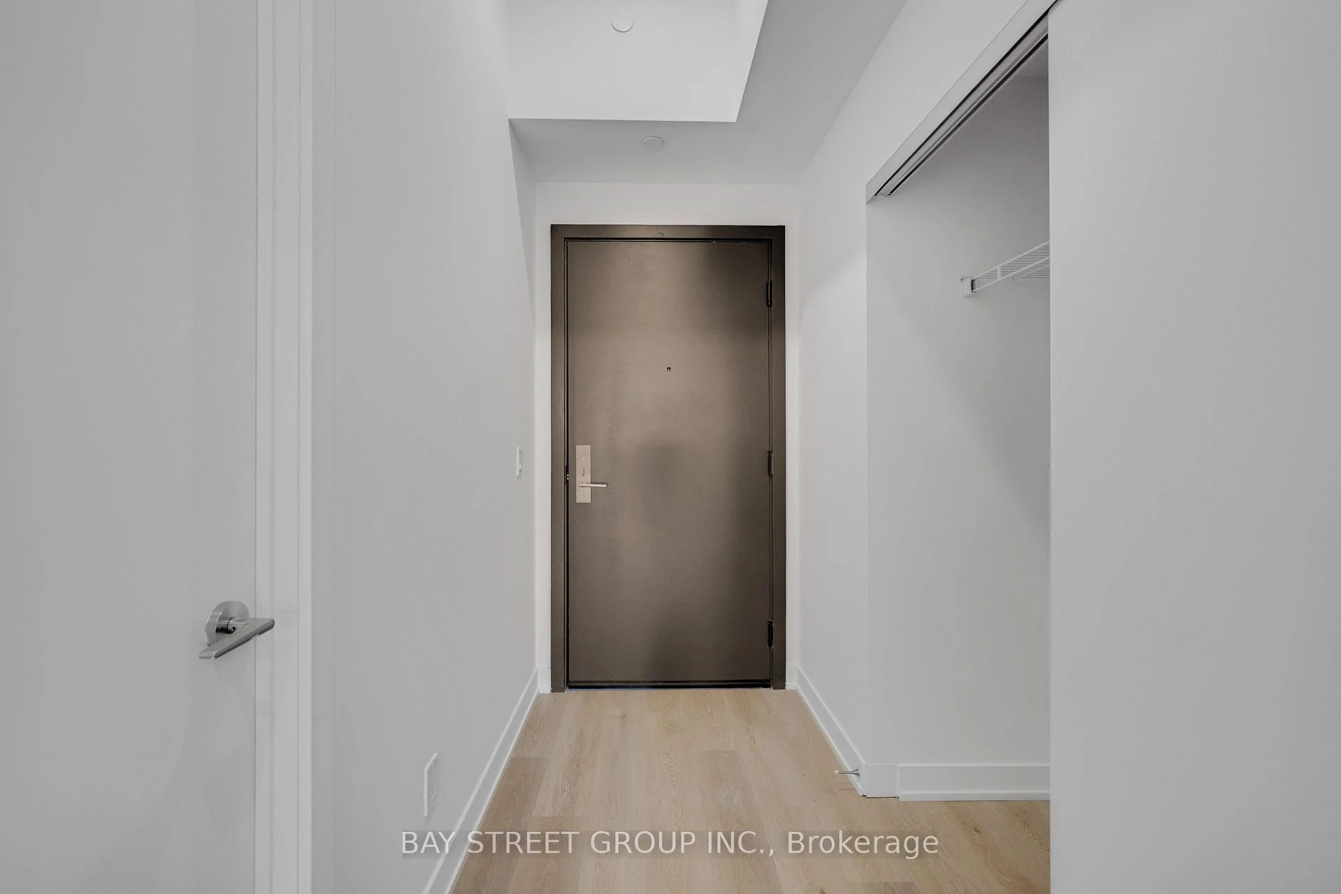Photo 10 of Unit 501, 91 John Street N, Hamilton, Corktown — HOMEH