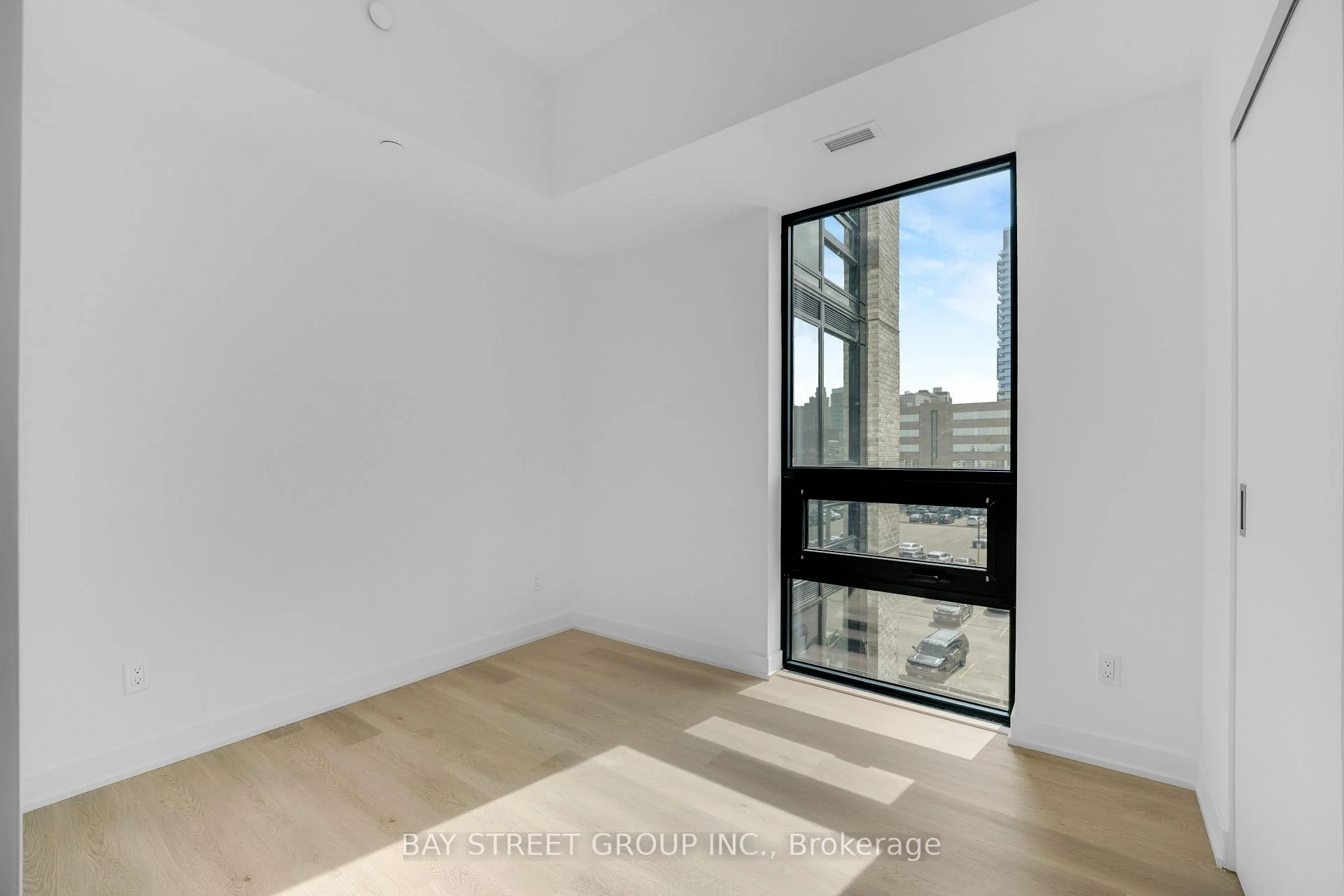 Photo 18 of Unit 501, 91 John Street N, Hamilton, Corktown — HOMEH
