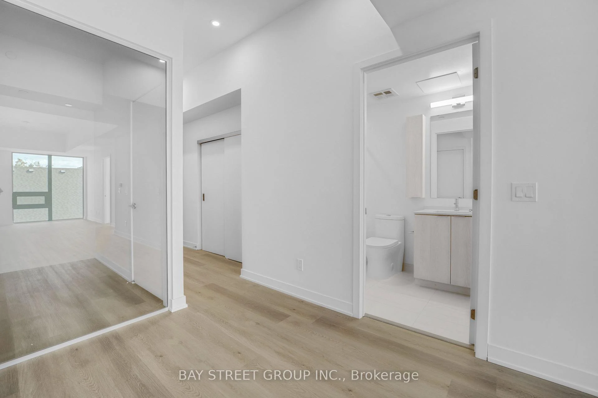 Photo 23 of Unit 501, 91 John Street N, Hamilton, Corktown — HOMEH