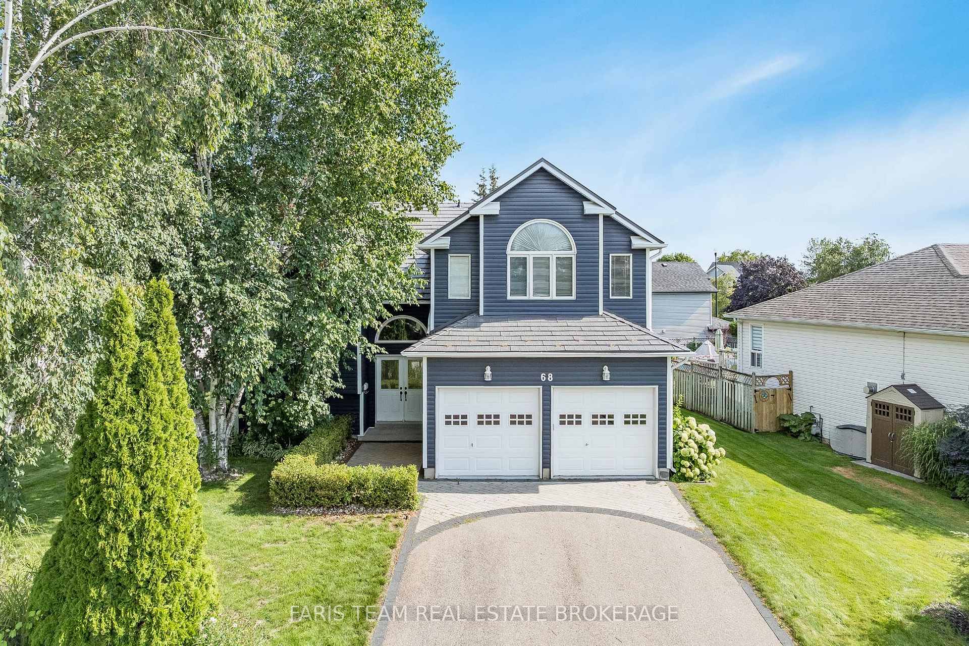Photo 2 of 68 Trott Boulevard, Collingwood — HOMEH
