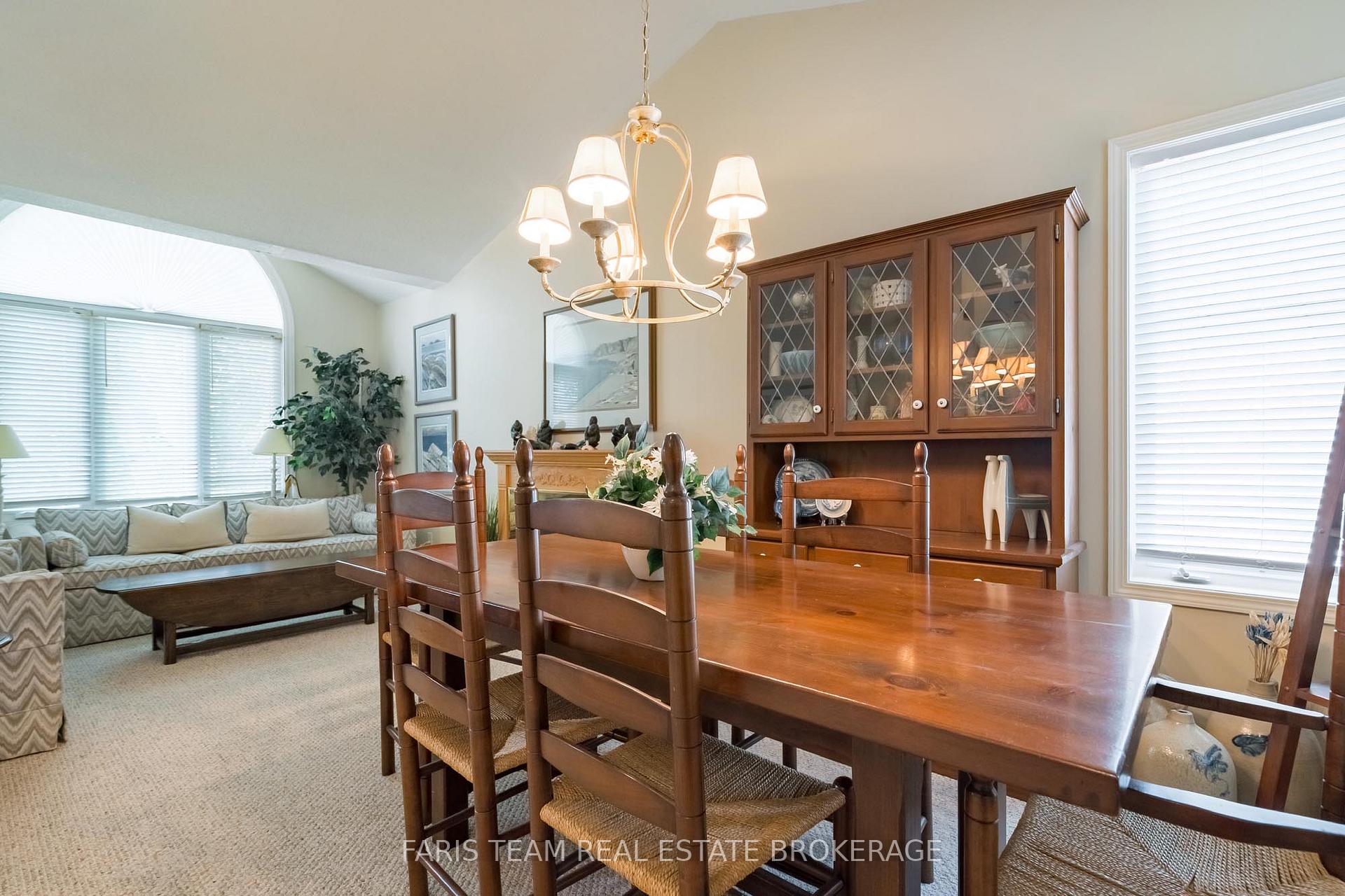 Photo 13 of 68 Trott Boulevard, Collingwood — HOMEH