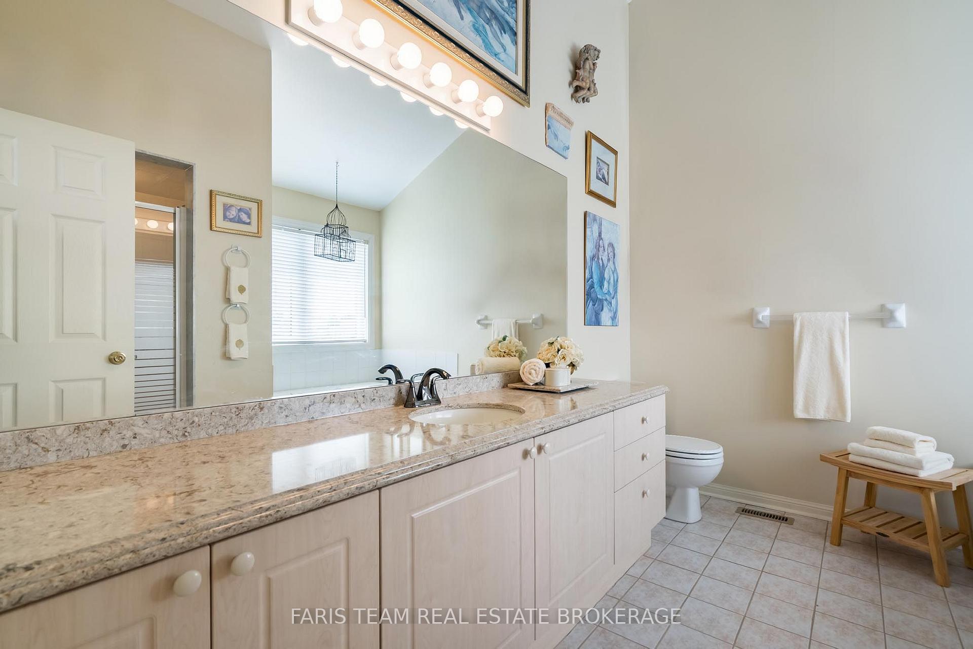 Photo 19 of 68 Trott Boulevard, Collingwood — HOMEH