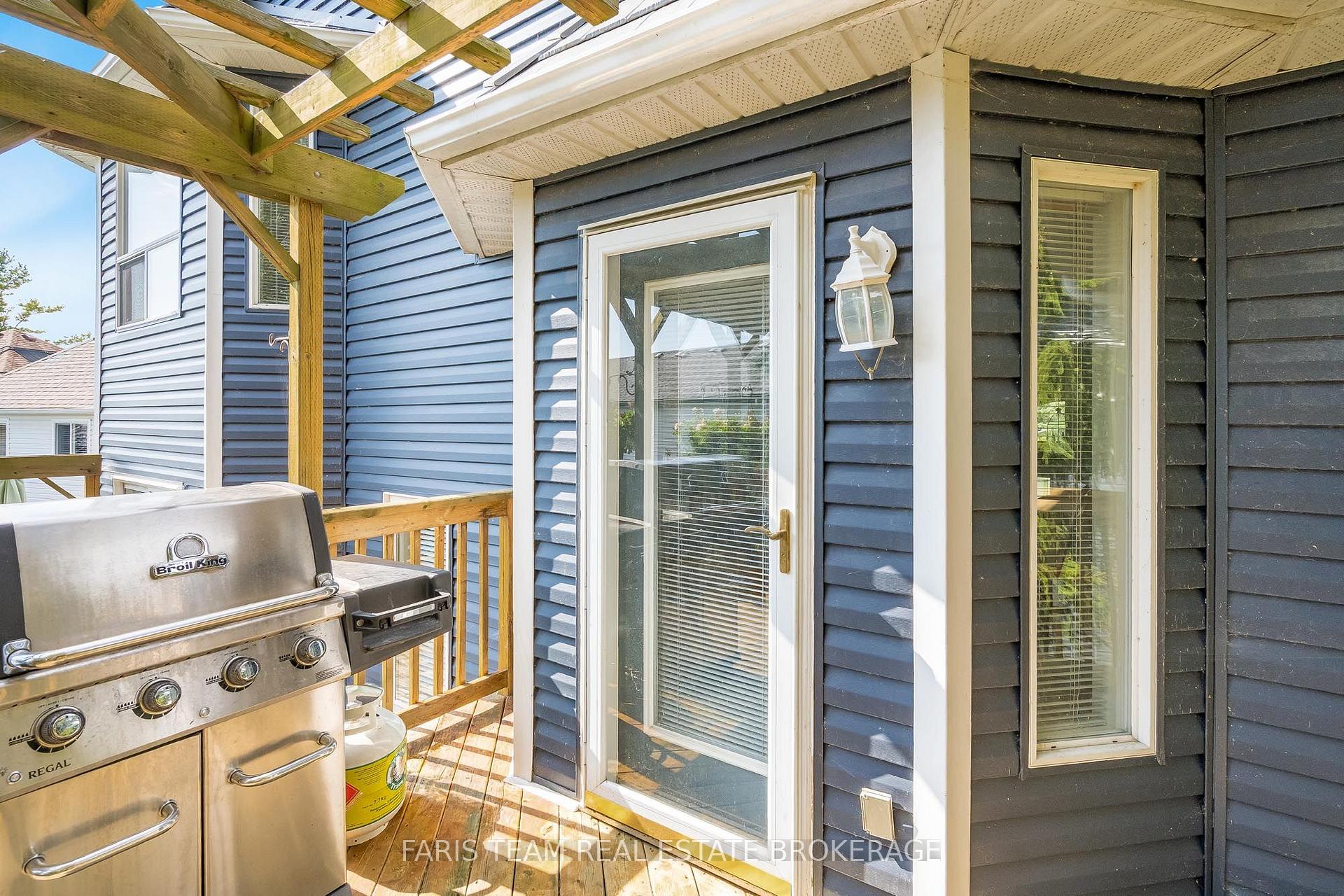 Photo 37 of 68 Trott Boulevard, Collingwood — HOMEH