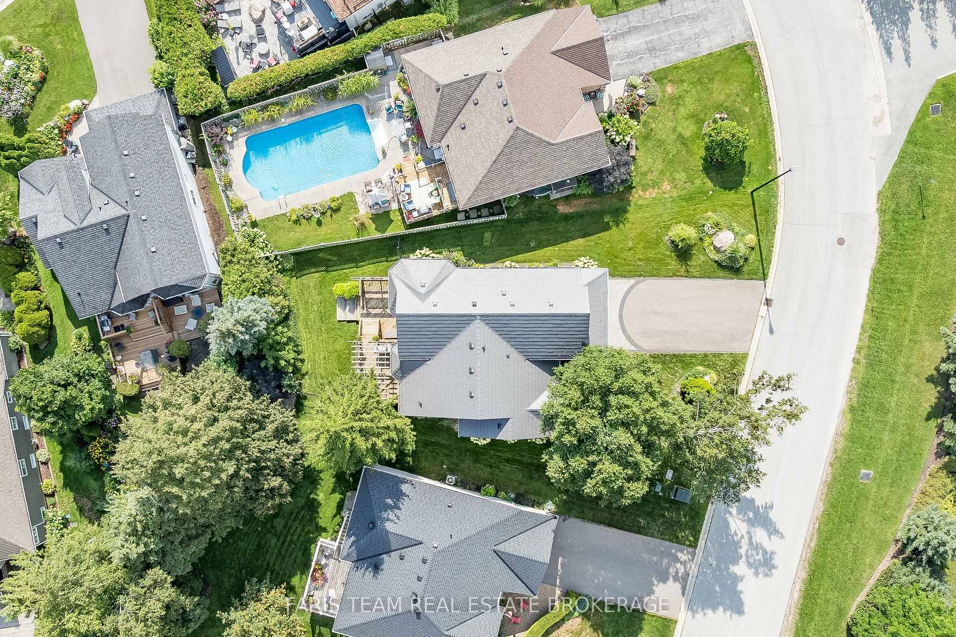 Photo 45 of 68 Trott Boulevard, Collingwood — HOMEH