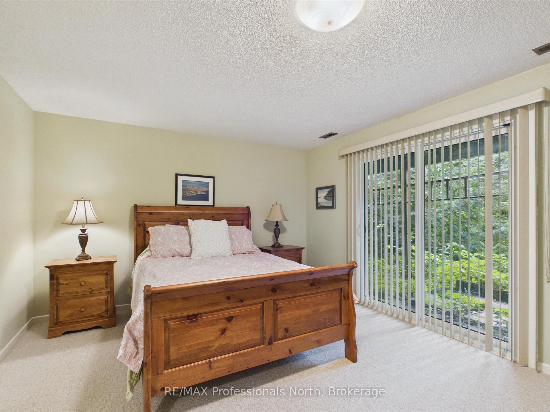 Photo 28 of 52 Golf Course Road, Bracebridge, Macaulay — HOMEH